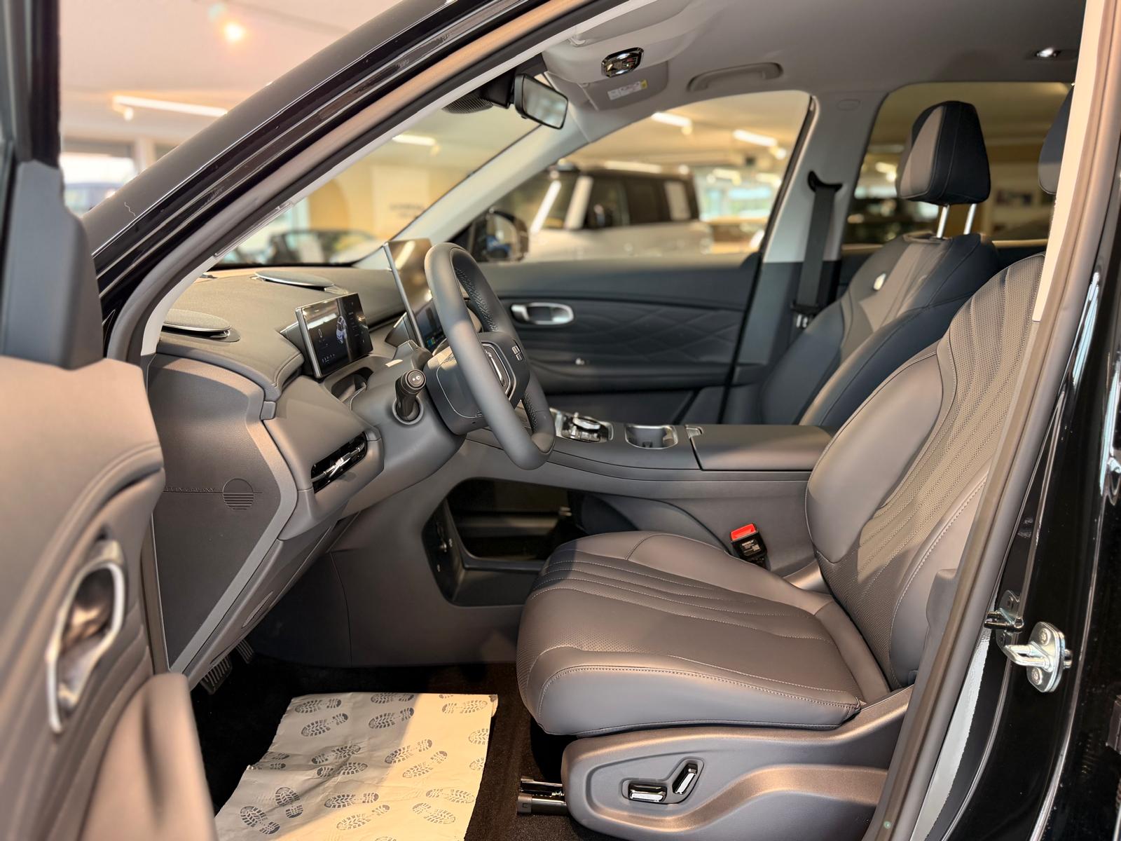 GEELY Starray EM-i Max+ PHEV-image-10