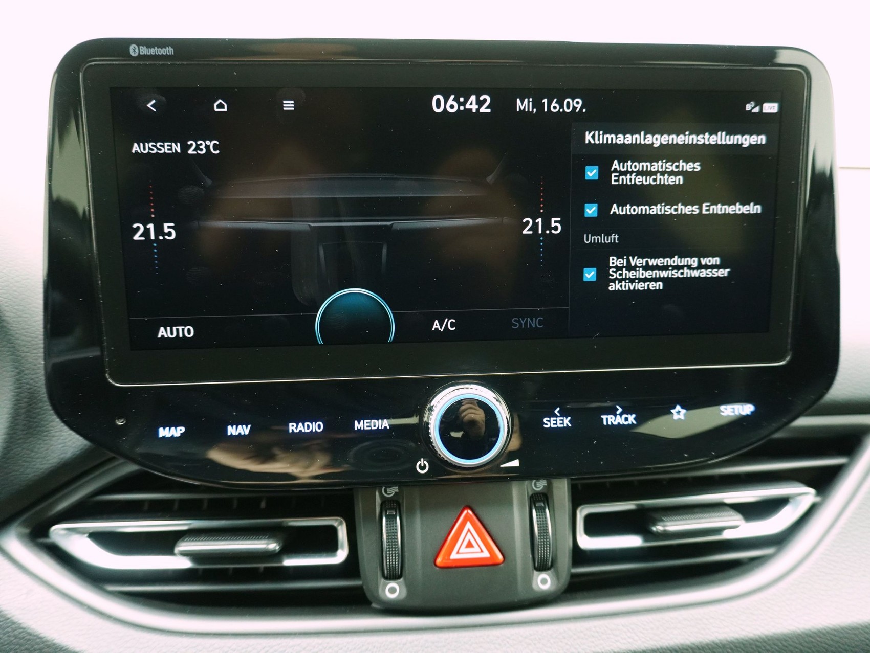 HYUNDAI i30 N 2.0 T-GDi Drive-N-image-18