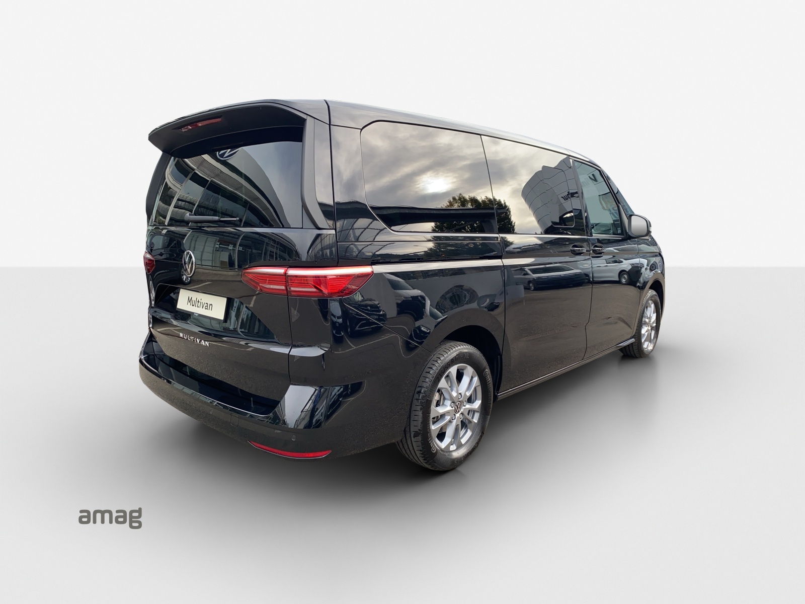 VW Multivan 2.0 TDI Trend Liberty Lang DSG-image-4