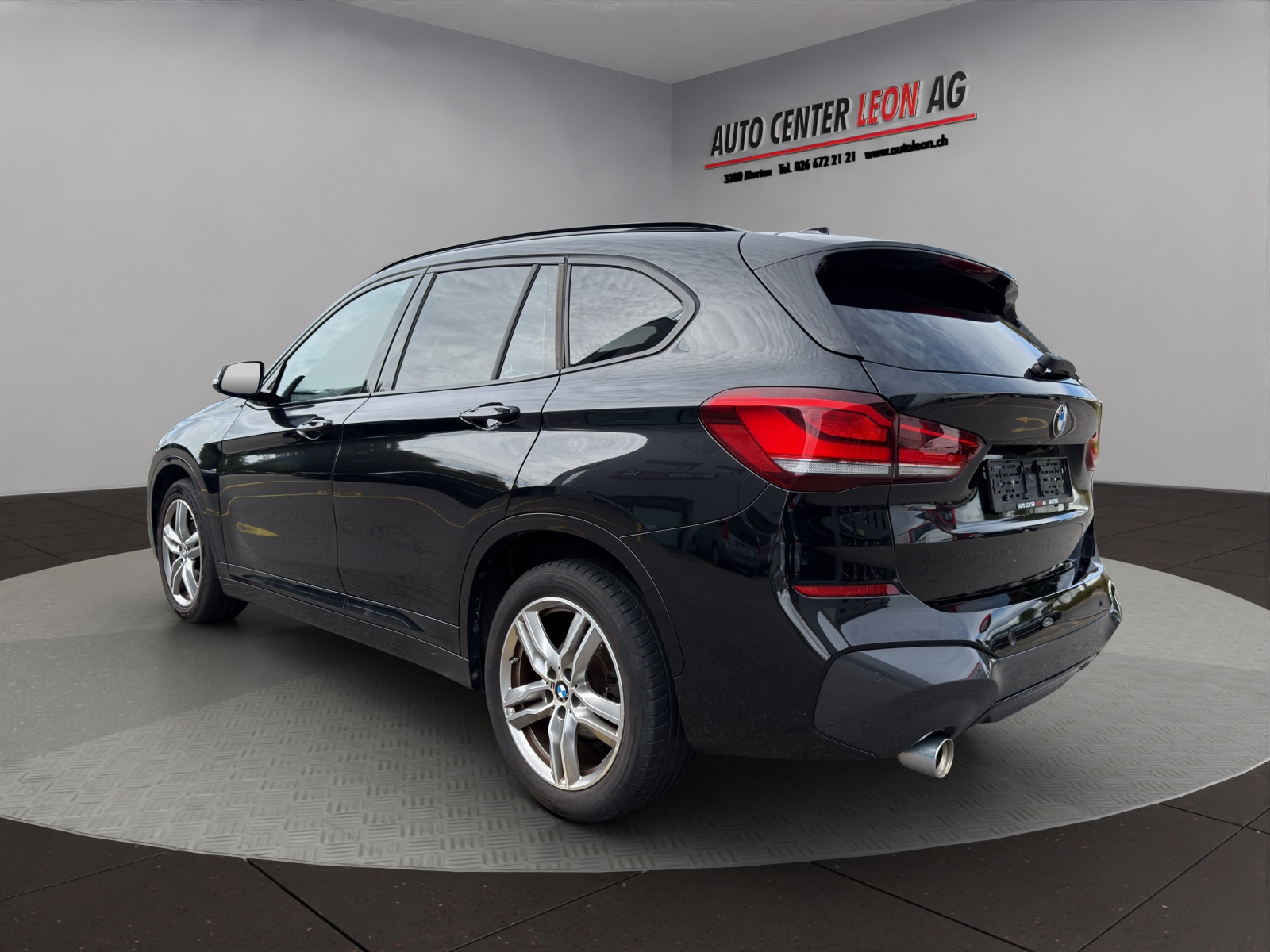 BMW X1 sDrive 18i M Sport Steptronic DSK-image-3