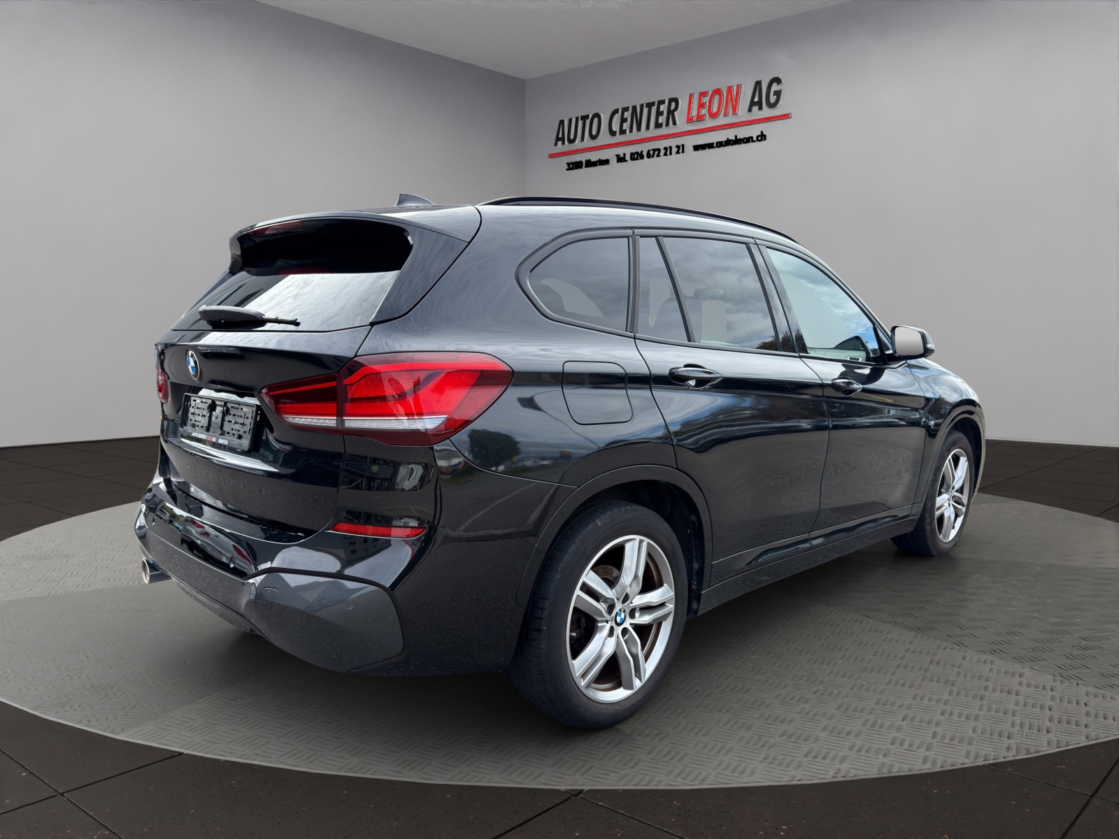 BMW X1 sDrive 18i M Sport Steptronic DSK-image-5