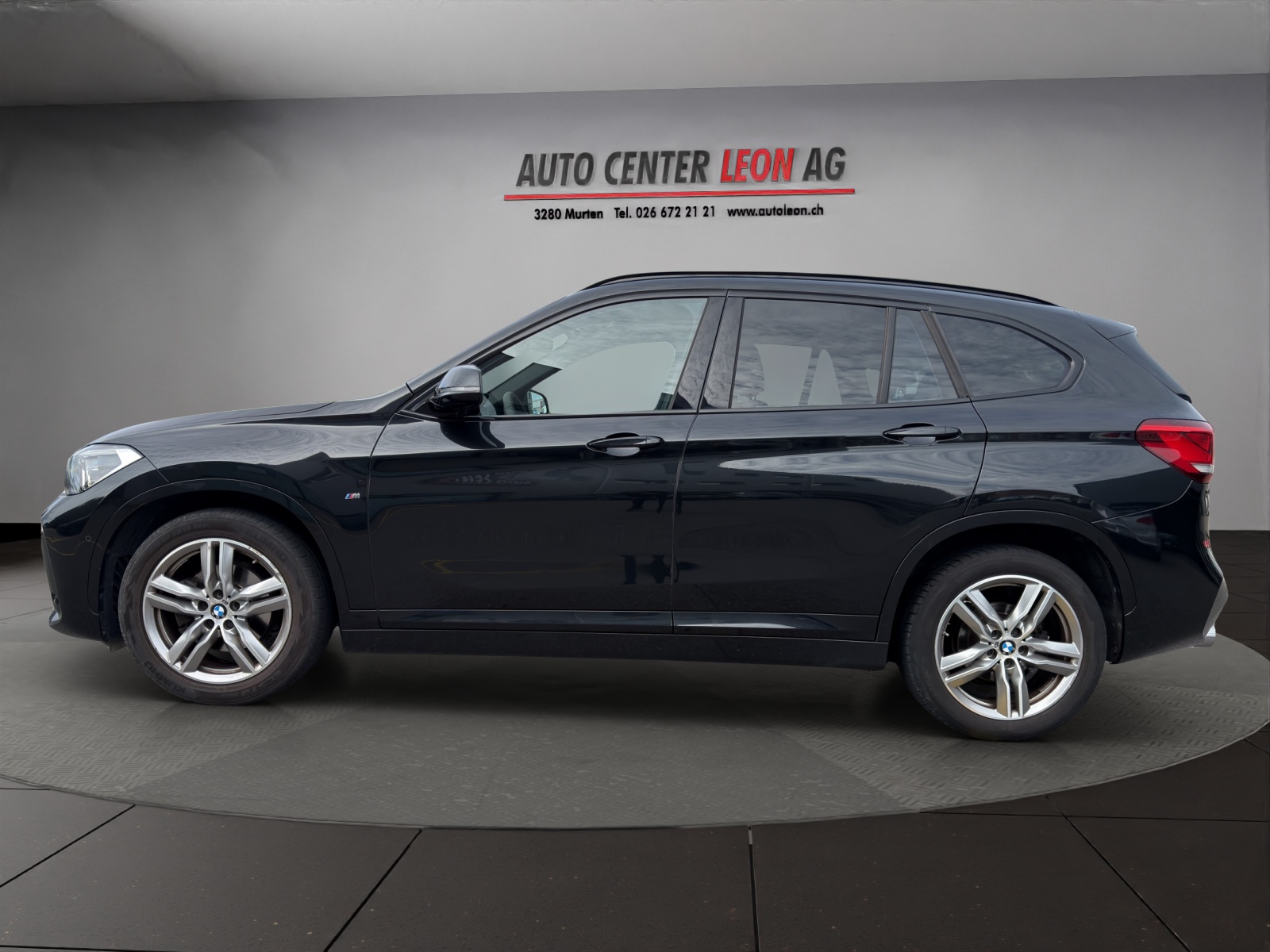 BMW X1 sDrive 18i M Sport Steptronic DSK-image-2