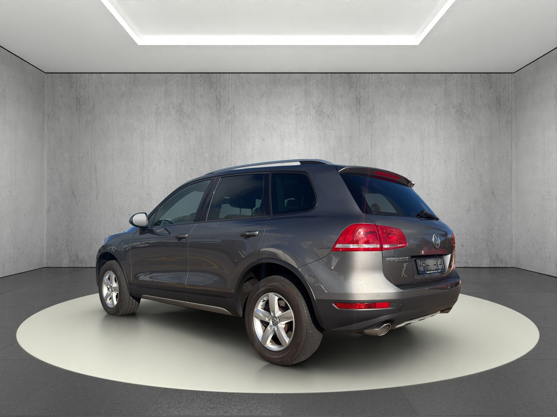 VW Touareg 3.0 TDI BMT Edition X Tiptronic-image-2