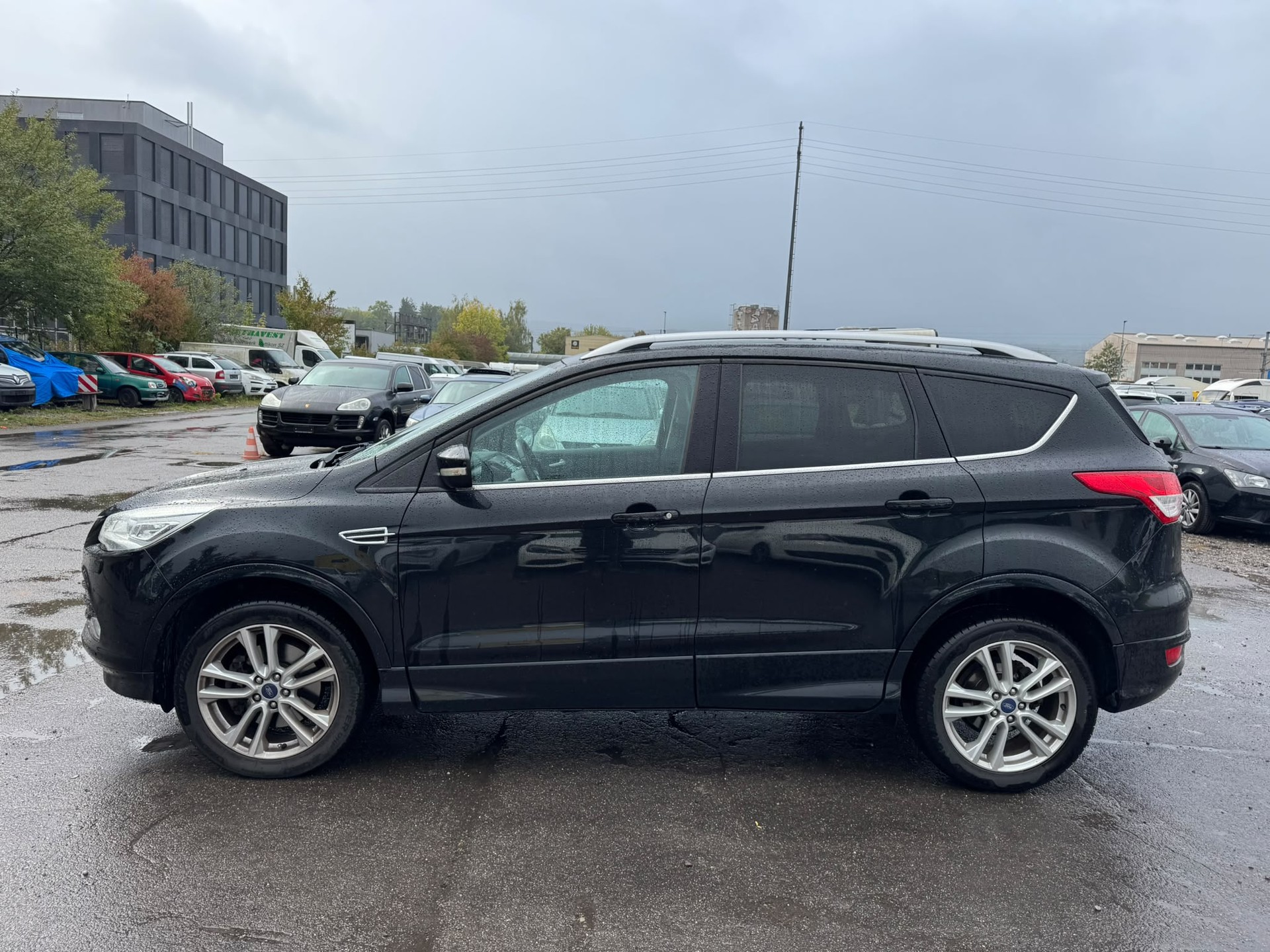 FORD Kuga 2.0 TDCi Titanium S 4WD PowerShift-image-9