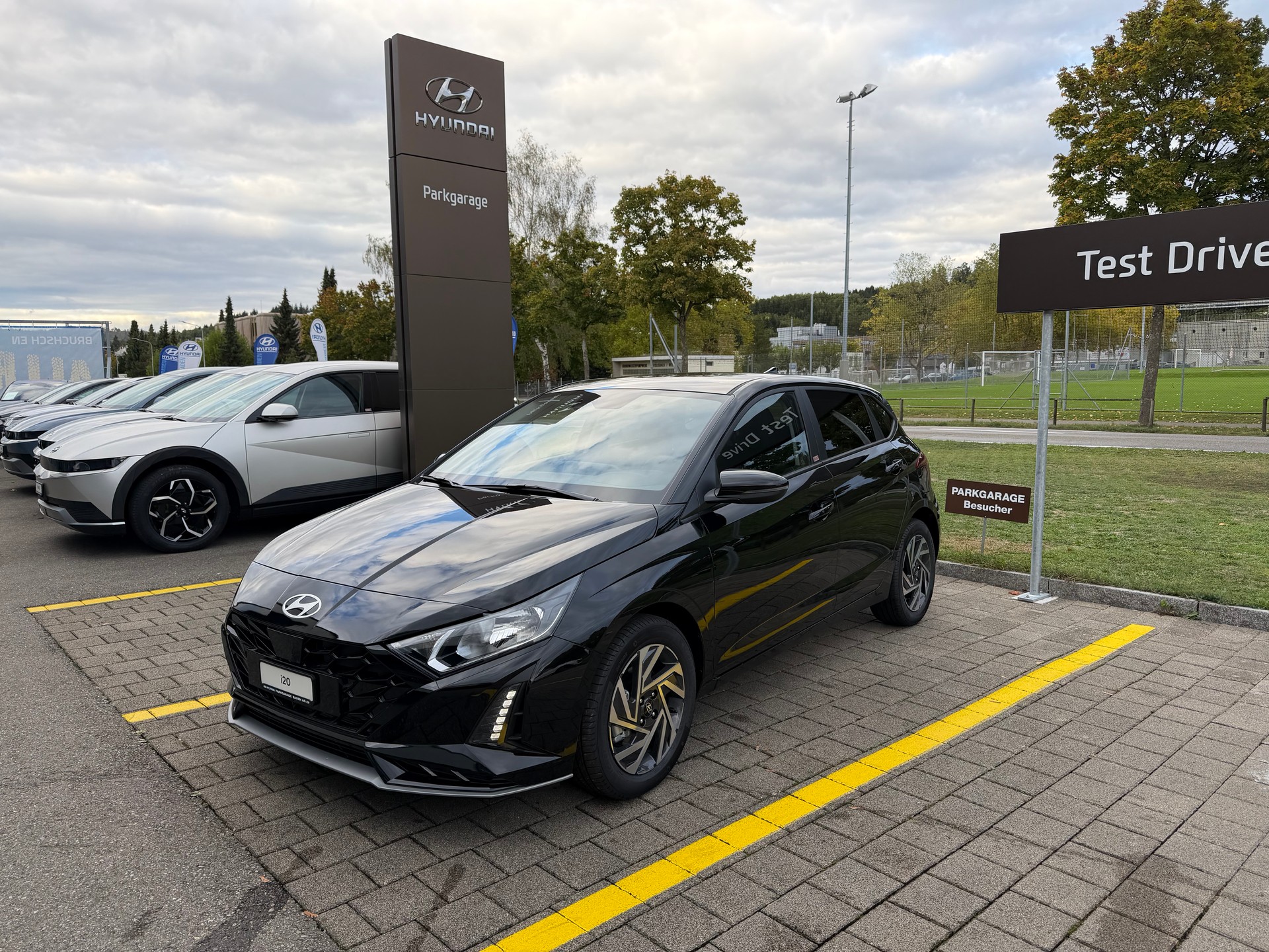 HYUNDAI i20 1.0 T-GDi Amplia GO DCT-image-0
