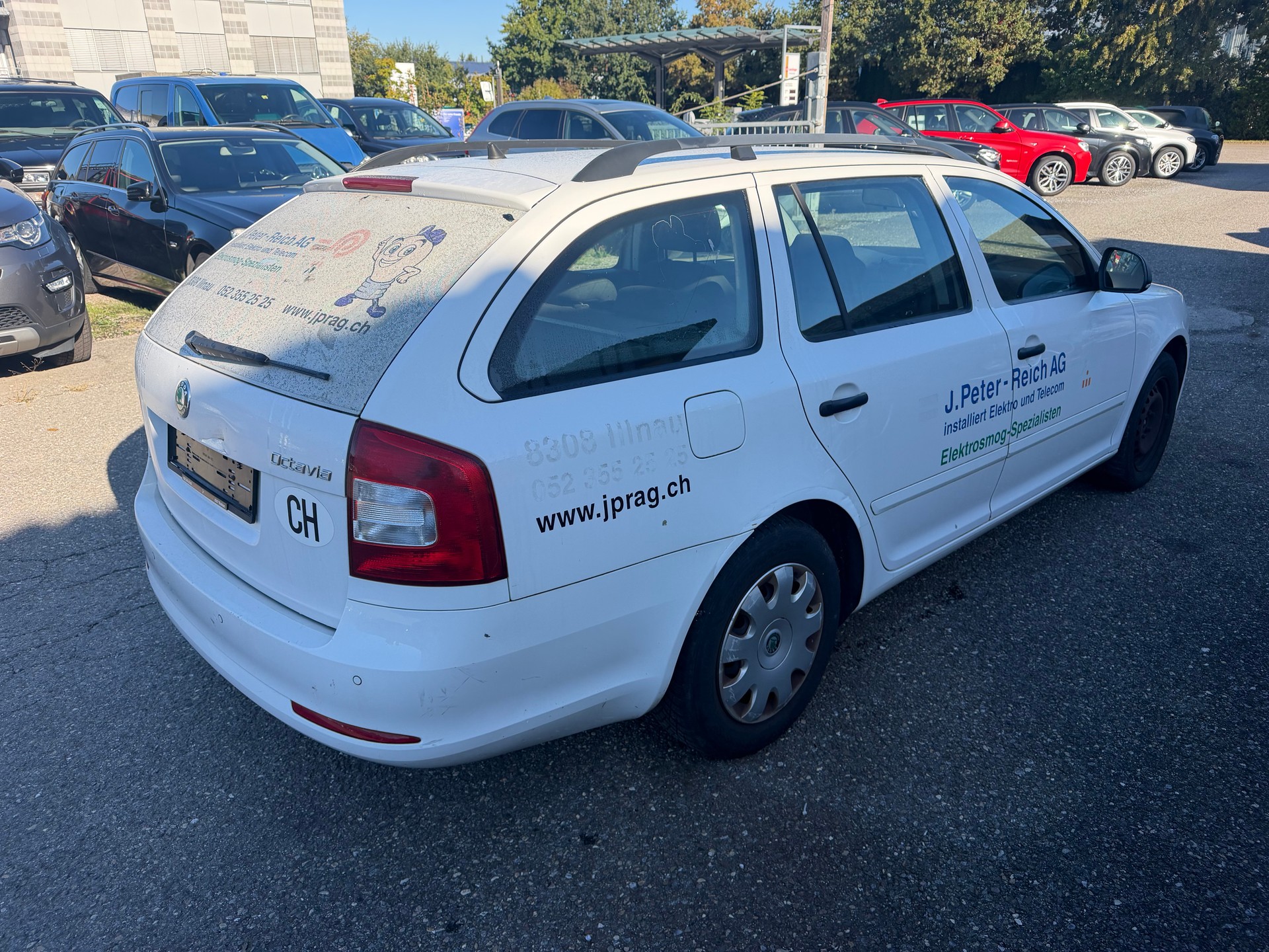 SKODA Octavia Combi 1.2 TSI Family-image-4