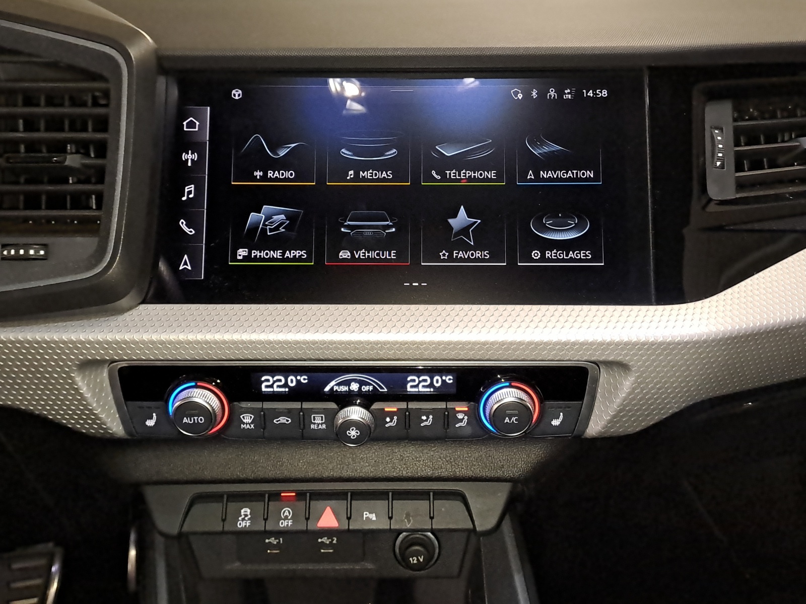 AUDI A1 Sportback 30 TFSI S Line Attraction S-tronic-image-10
