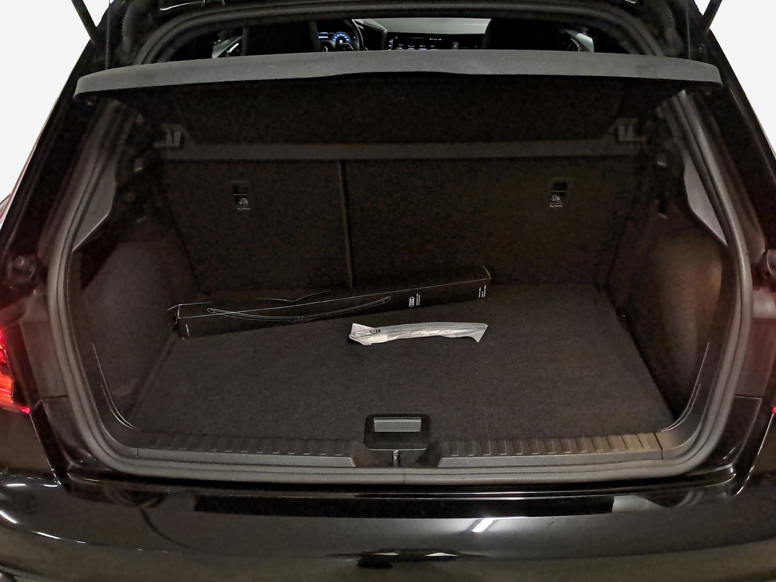 AUDI A1 Sportback 30 TFSI S Line Attraction S-tronic-image-12