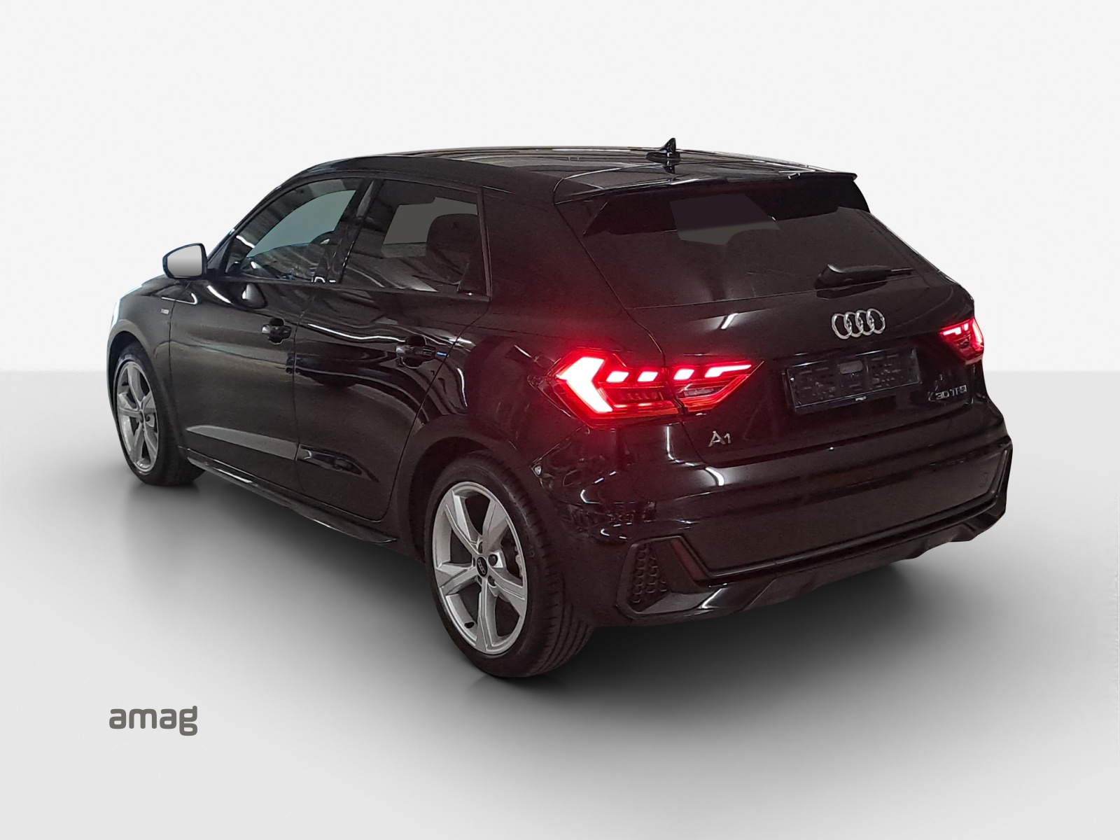 AUDI A1 Sportback 30 TFSI S Line Attraction S-tronic-image-2