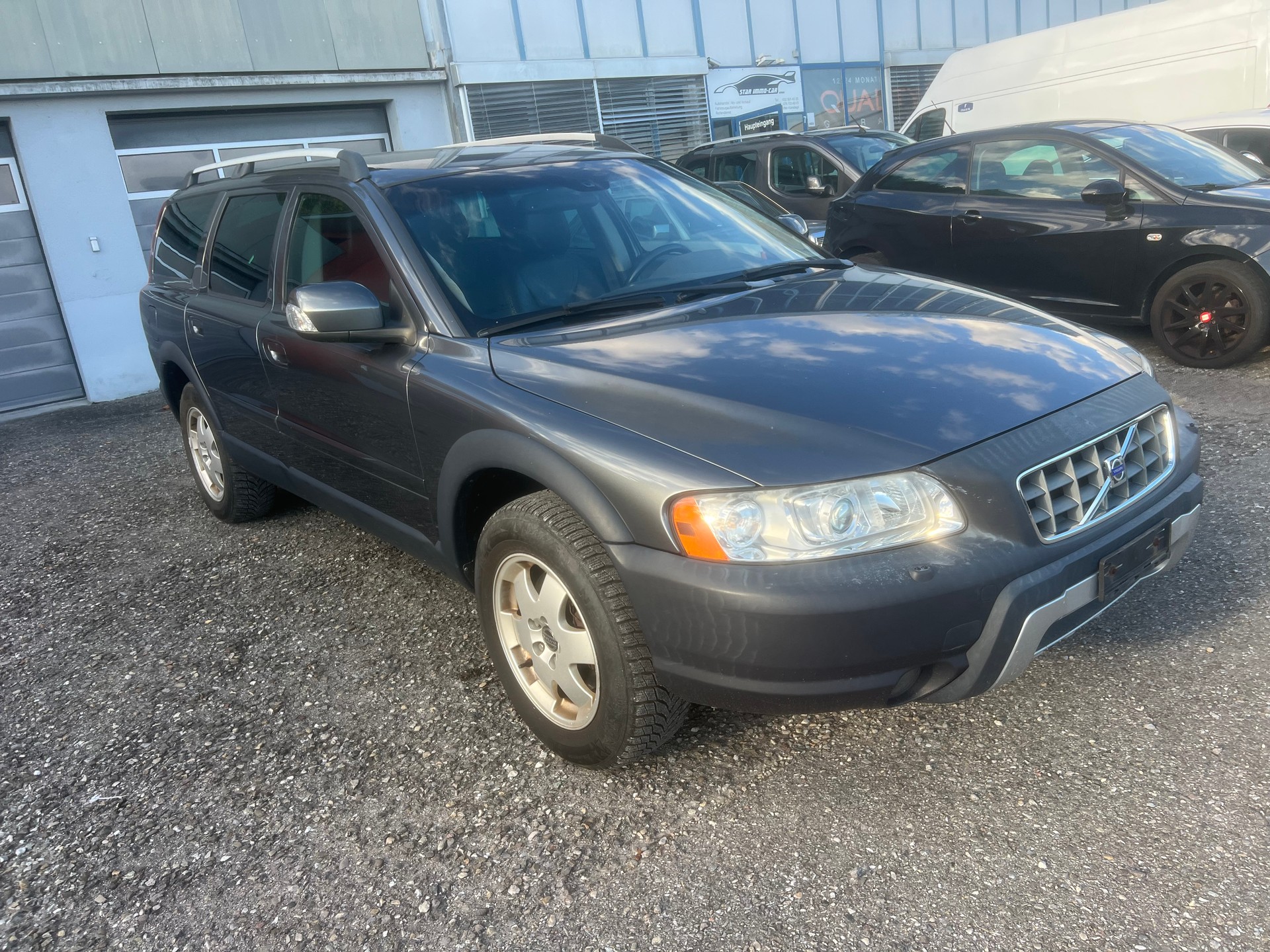VOLVO XC70 2.5T AWD Stockholm-image-3