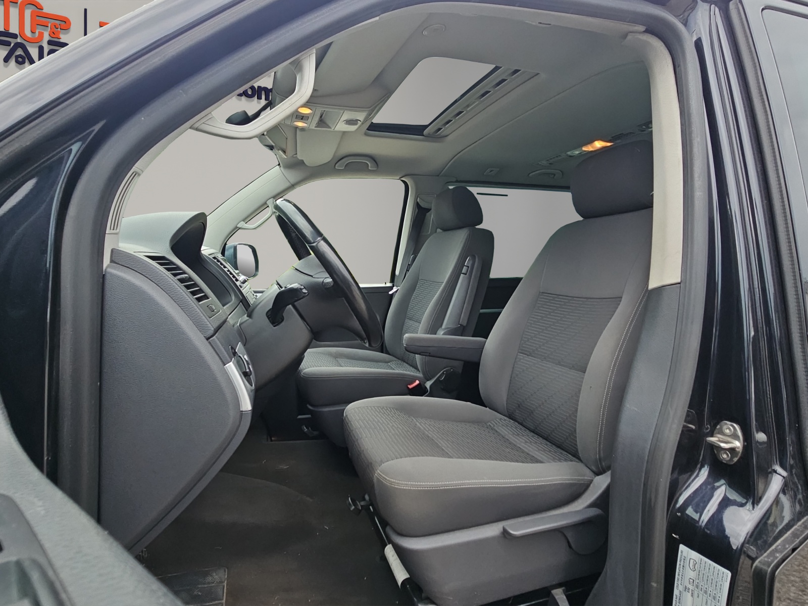 VW T5 Multivan 2.0 Bi-TDI CR Highline 4Motion-image-8