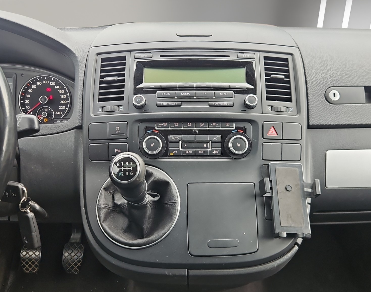 VW T5 Multivan 2.0 Bi-TDI CR Highline 4Motion-image-11