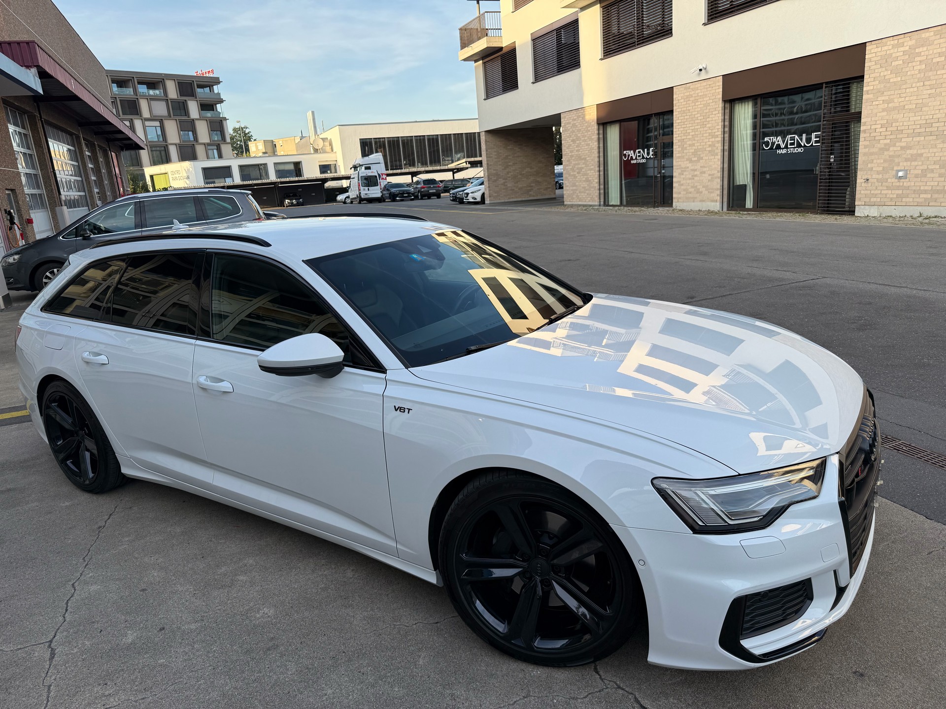 AUDI A6 Avant 45 TDI Sport quattro tiptronic-image-14