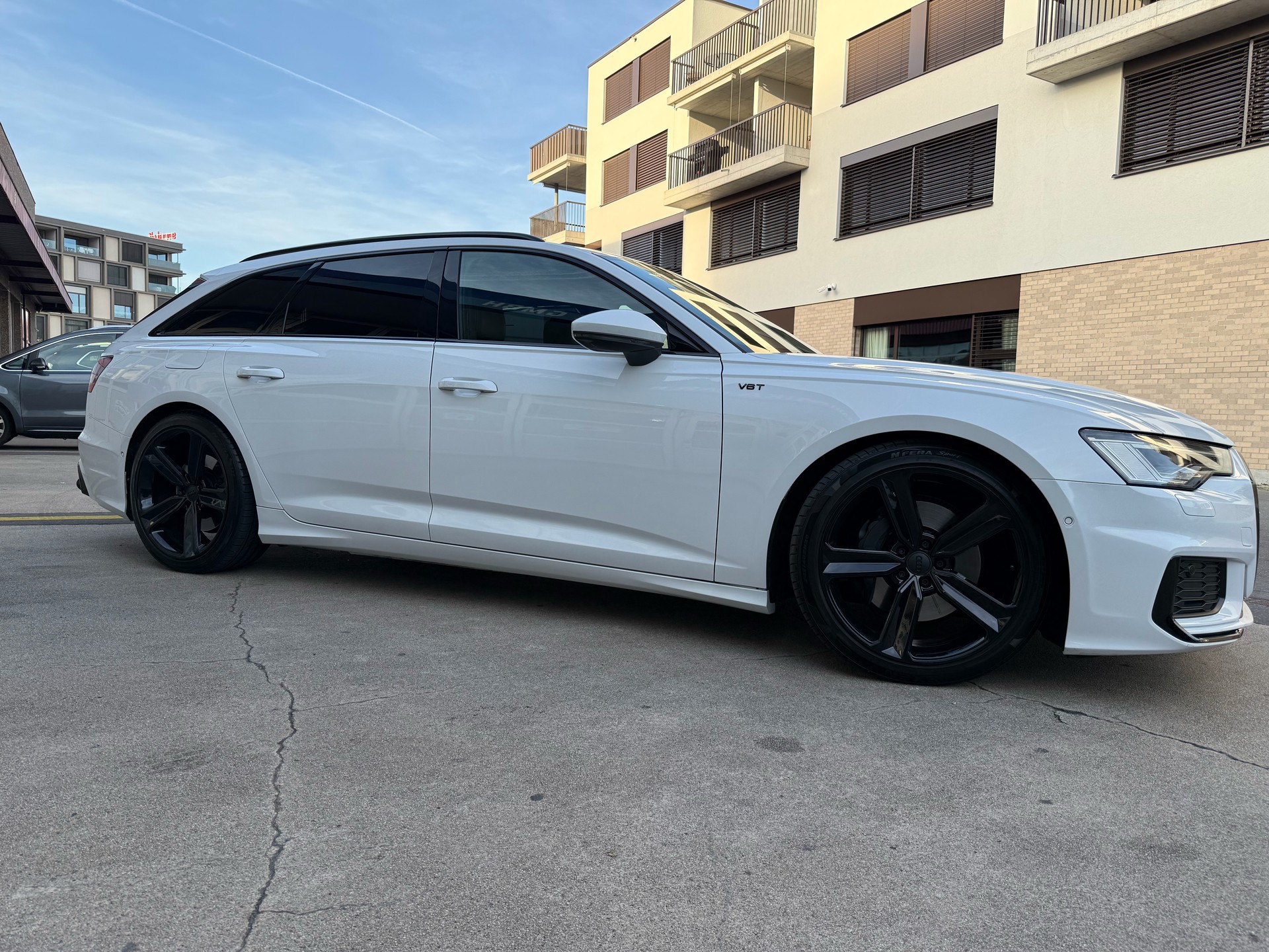 AUDI A6 Avant 45 TDI Sport quattro tiptronic-image-13