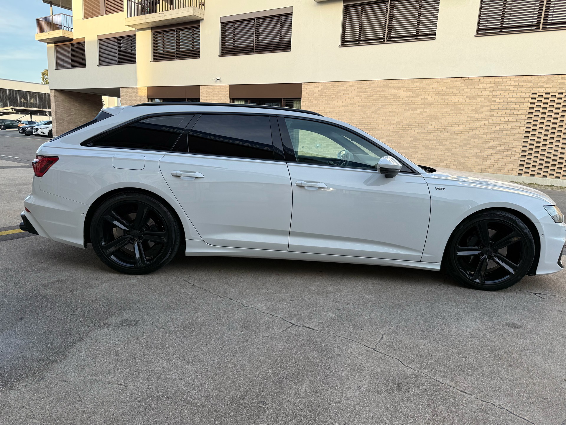 AUDI A6 Avant 45 TDI Sport quattro tiptronic-image-12