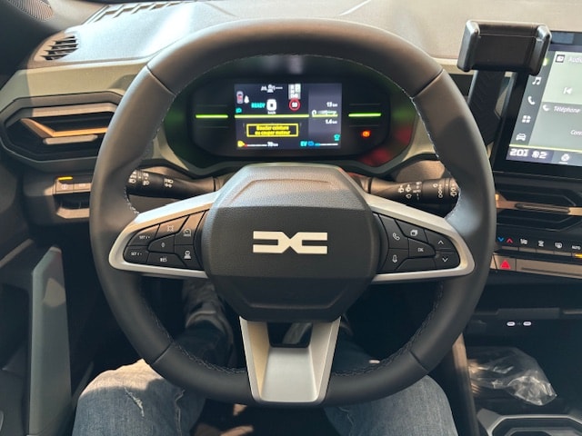DACIA Duster HEV 155 Extreme-image-11