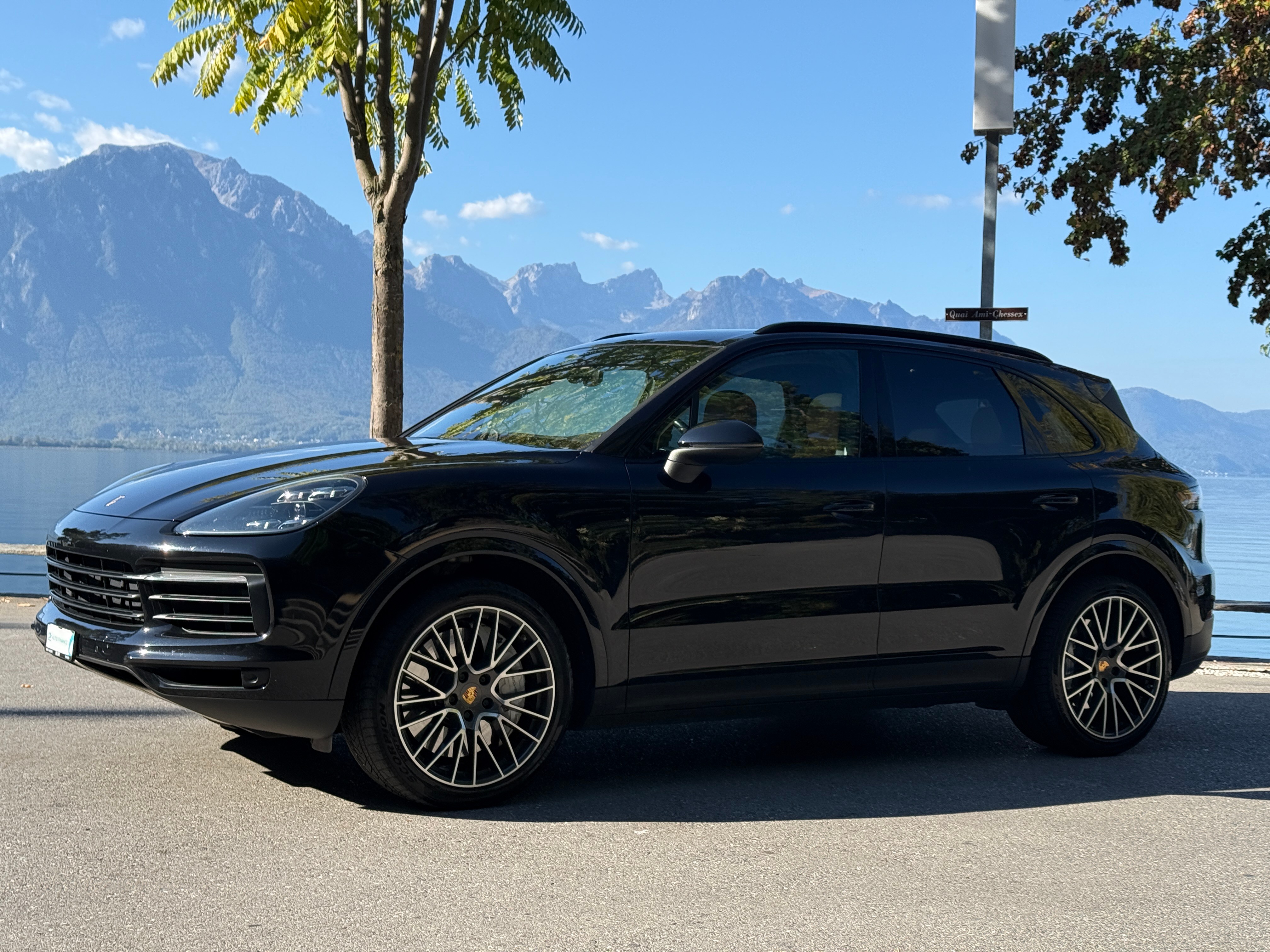 Car photo