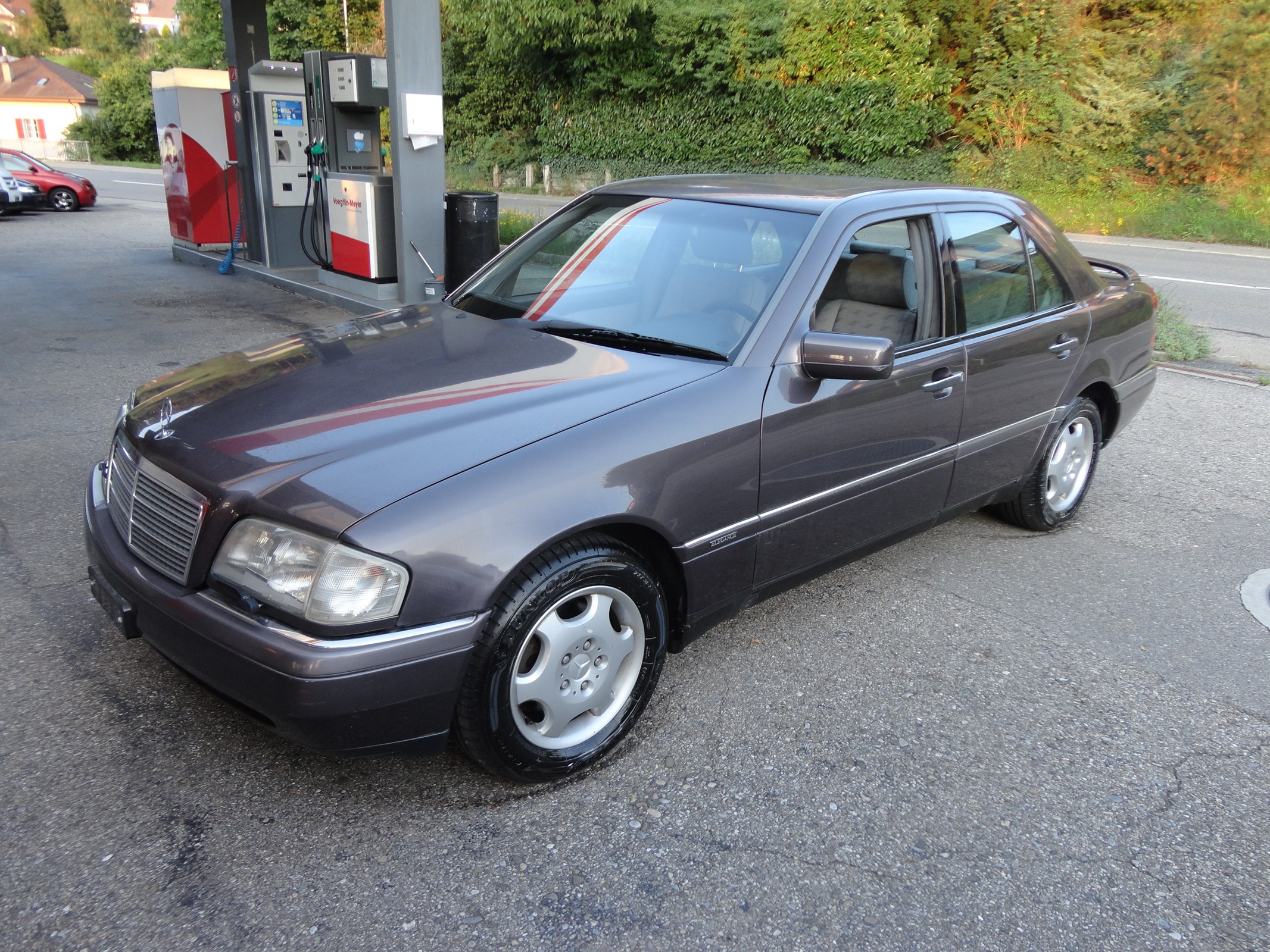 Car photo