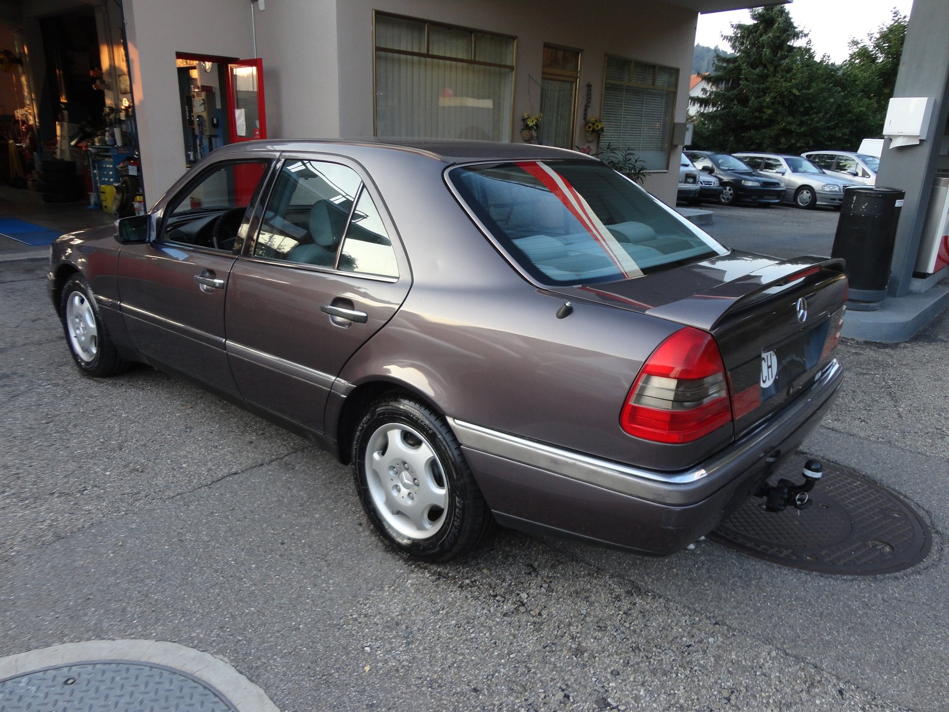 MERCEDES-BENZ C 250 TD Elégance-image-4