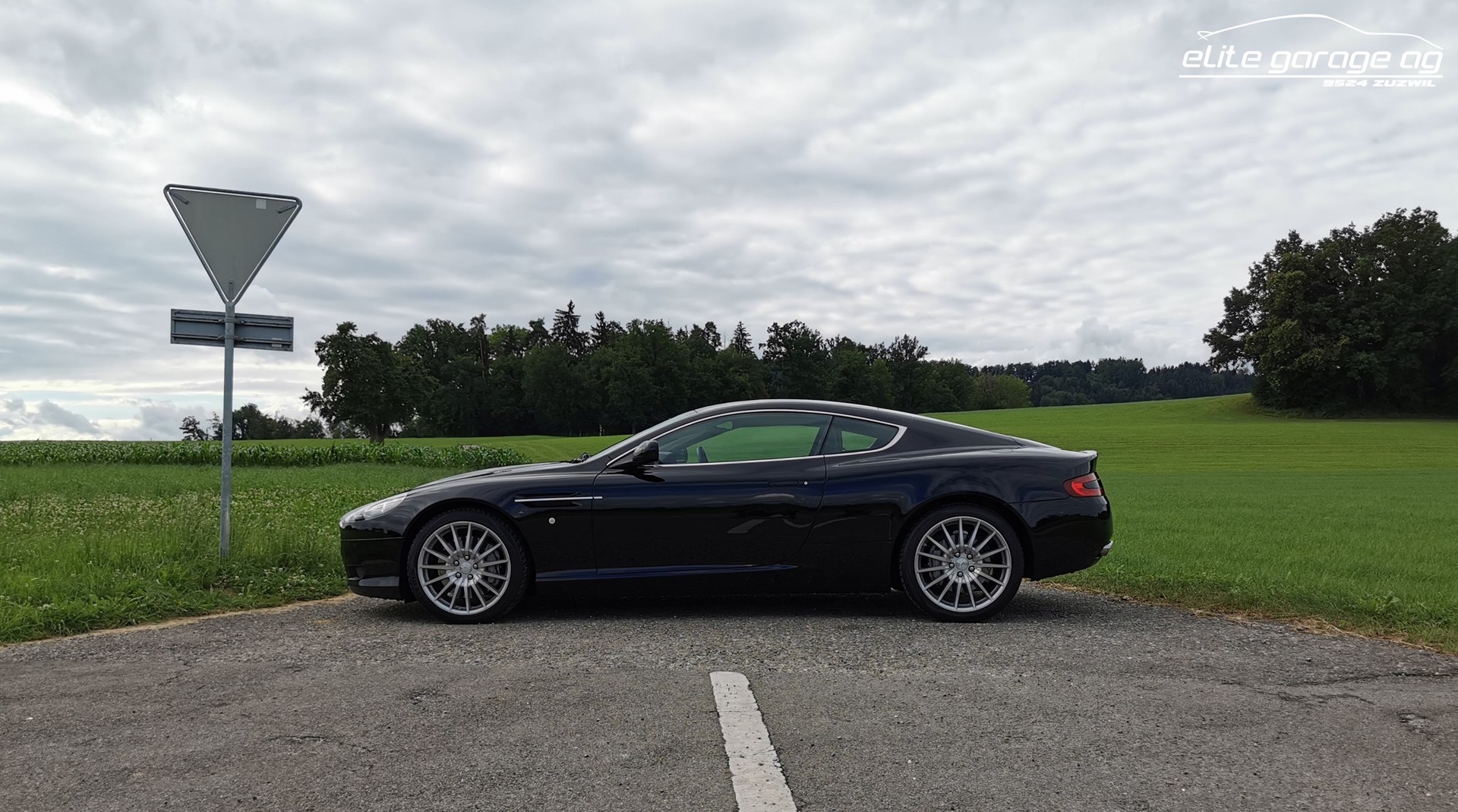 ASTON MARTIN DB9 Touchtronic 2-image-4