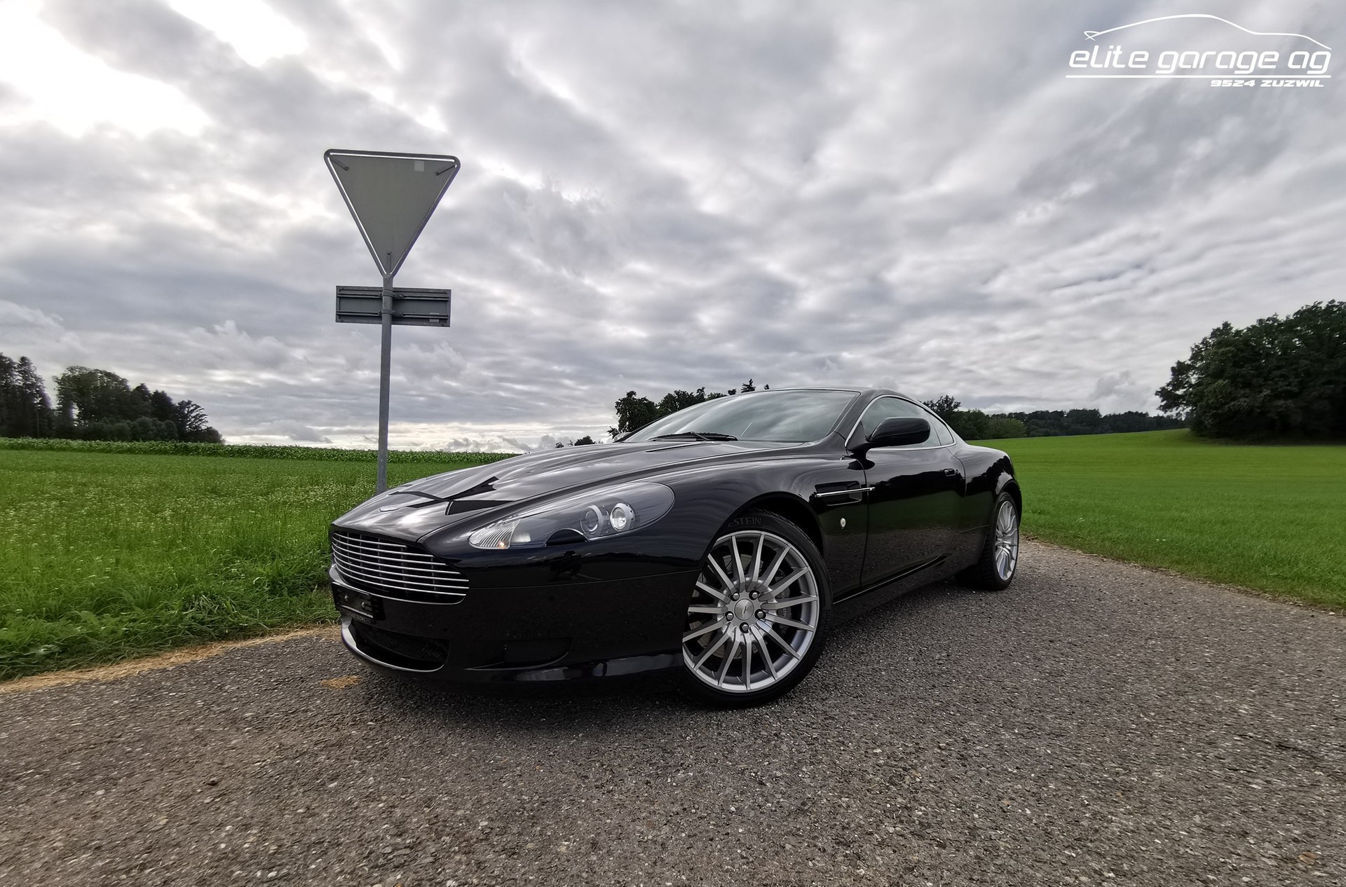 ASTON MARTIN DB9 Touchtronic 2-image-3