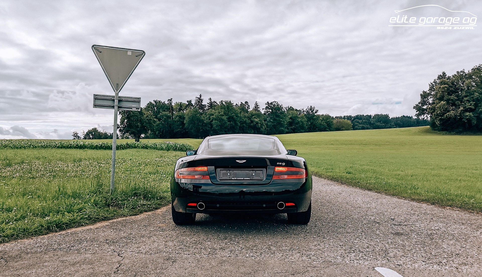 ASTON MARTIN DB9 Touchtronic 2-image-6