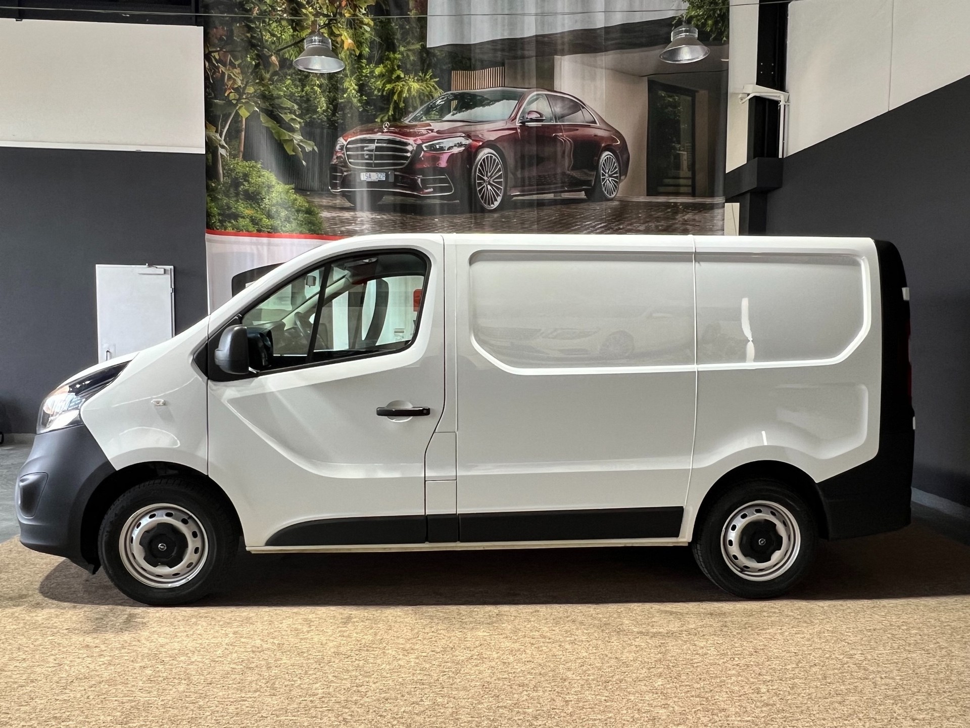 OPEL Vivaro 1.6 CDTI 2.7t L1H1-image-4