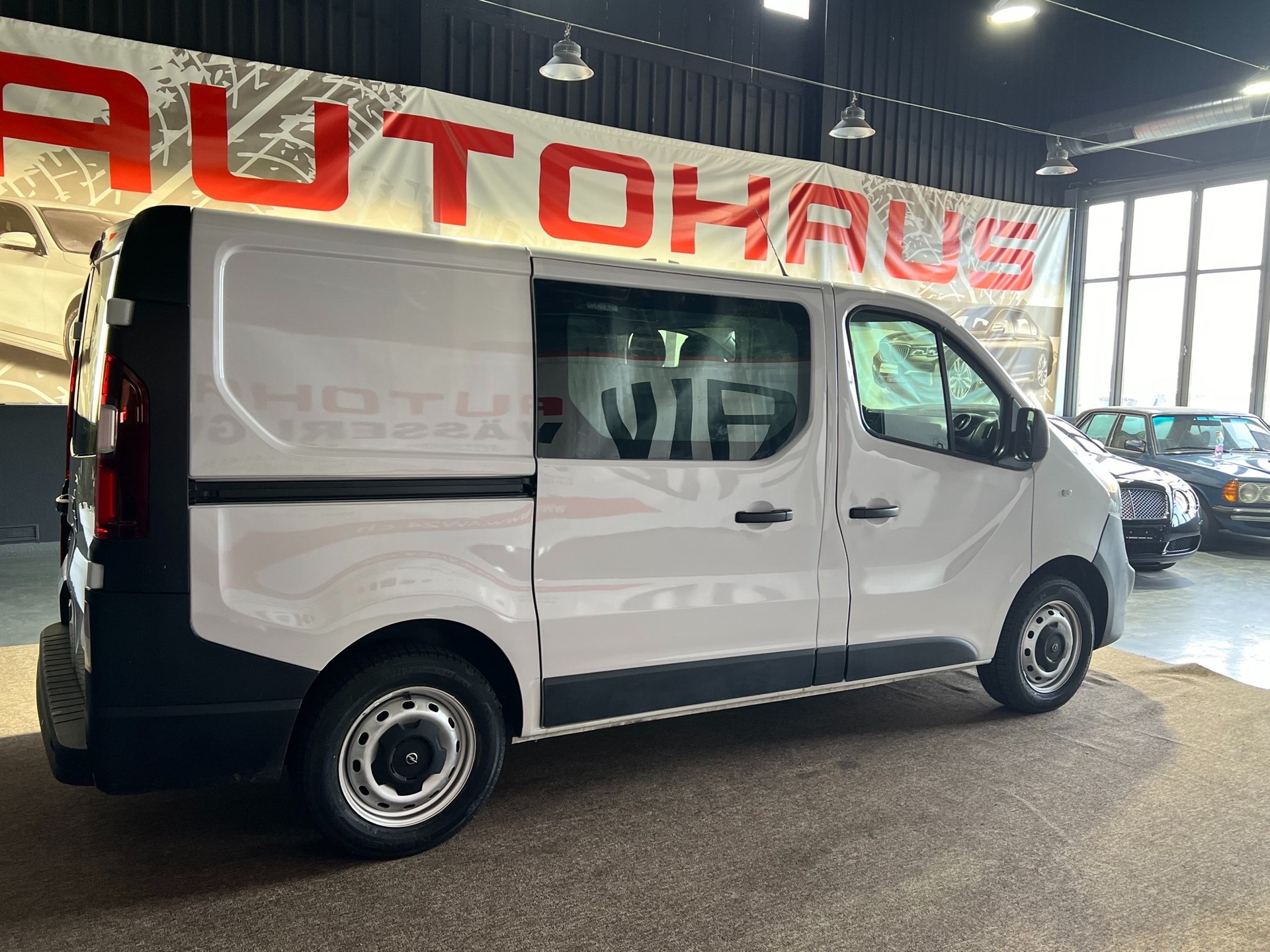 OPEL Vivaro 1.6 CDTI 2.7t L1H1-showroom-element-1
