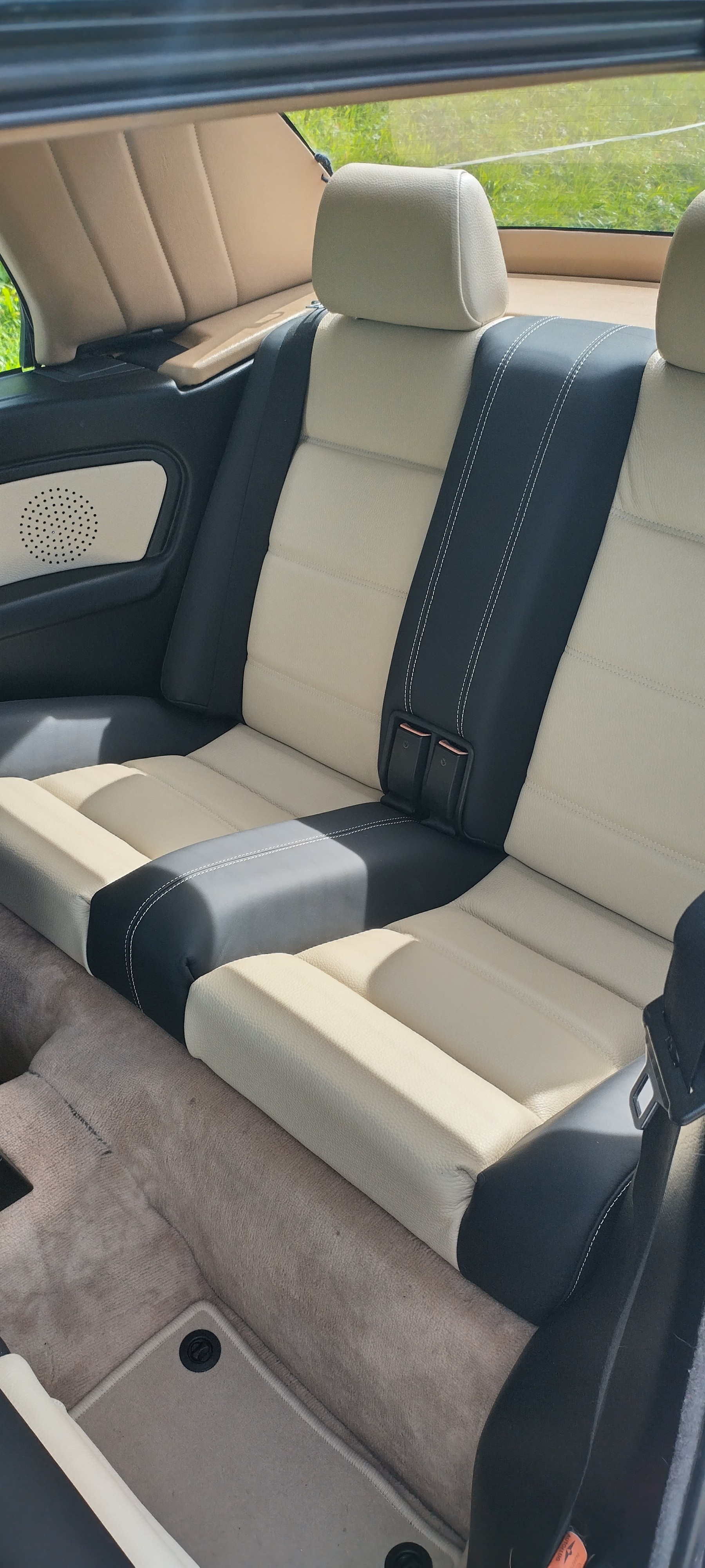 BMW e30 325i A Cabrio-image-5