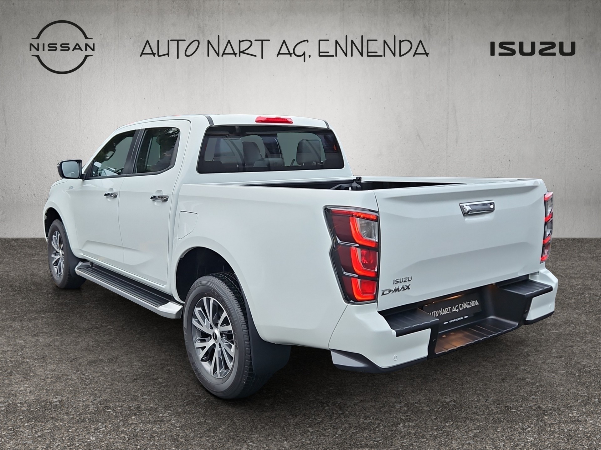 ISUZU D-MAX 1.9 CrewCab N60F+ 4x4 Automat-image-2