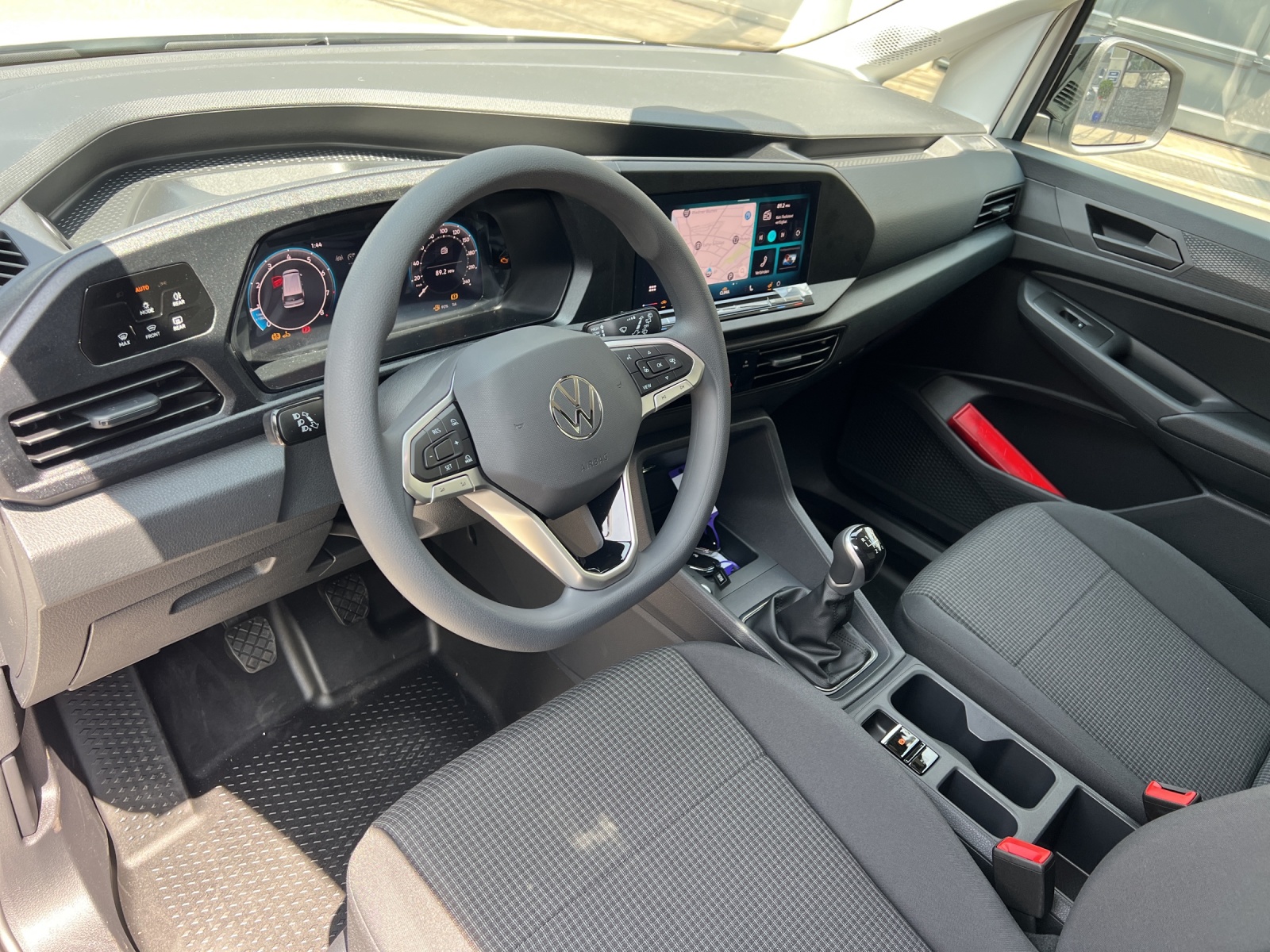 VW Caddy Cargo 1.5 TSI Entry-image-7