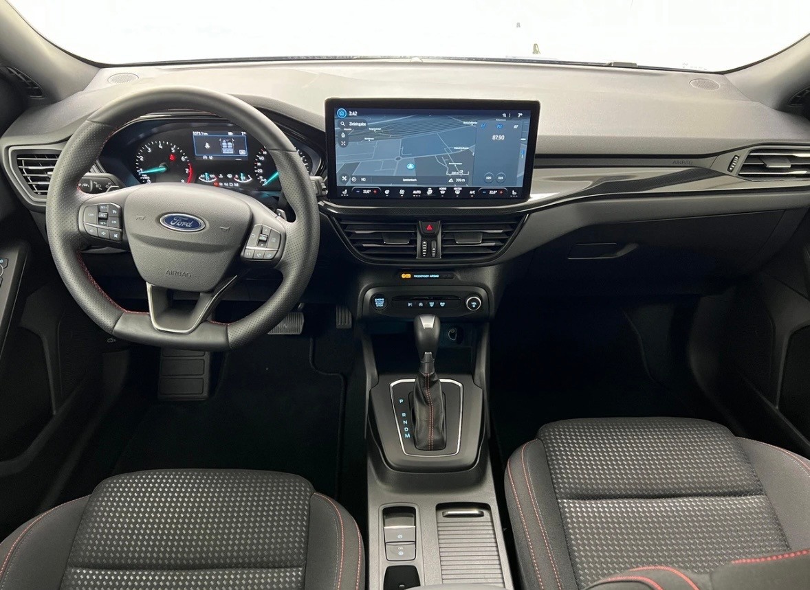 FORD Focus 1.0 EcoB Hybrid 155 ST-Line Automat-image-11