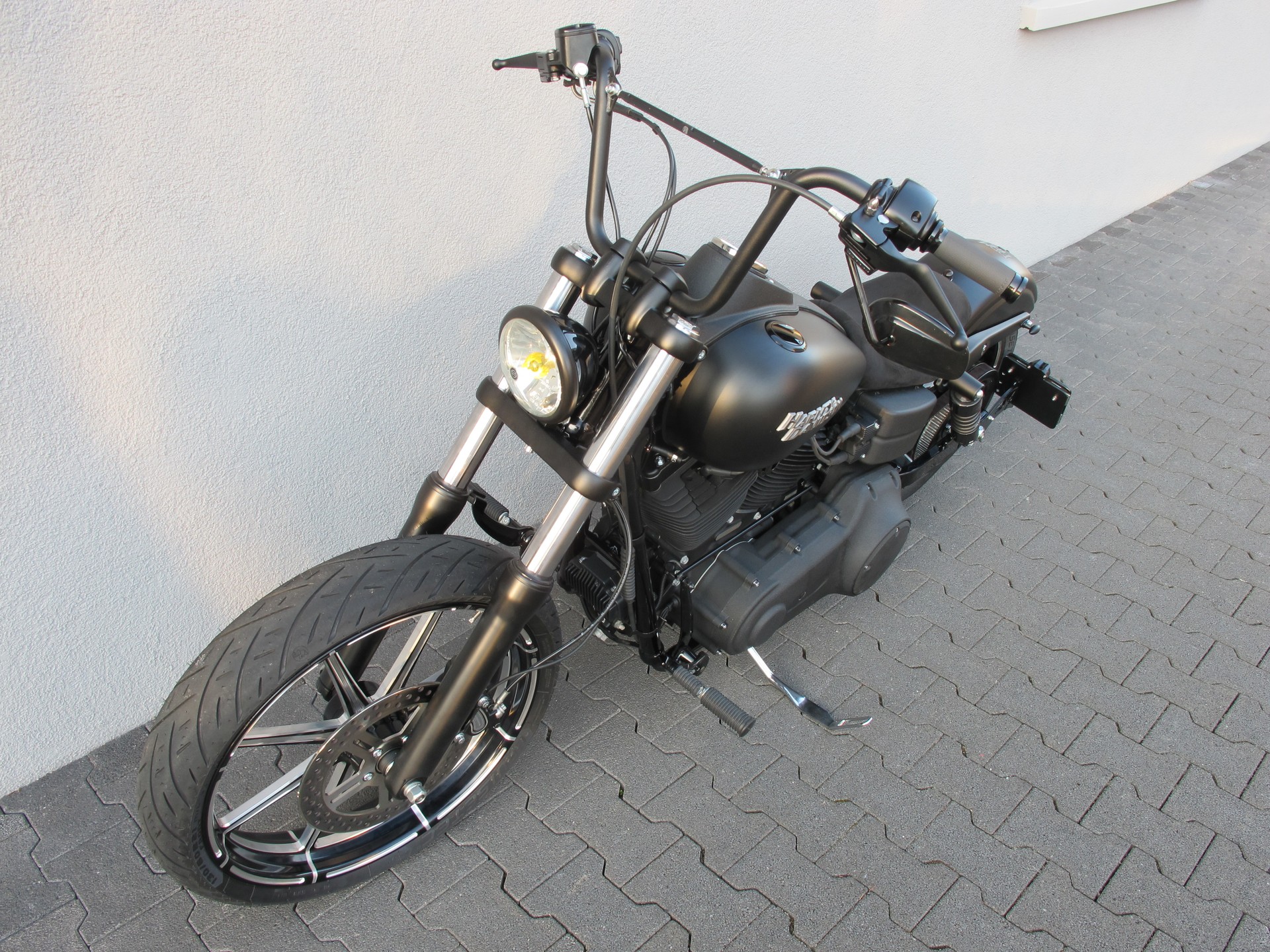 HARLEY-DAVIDSON FXDB Dyna Street Bob ABS-image-2