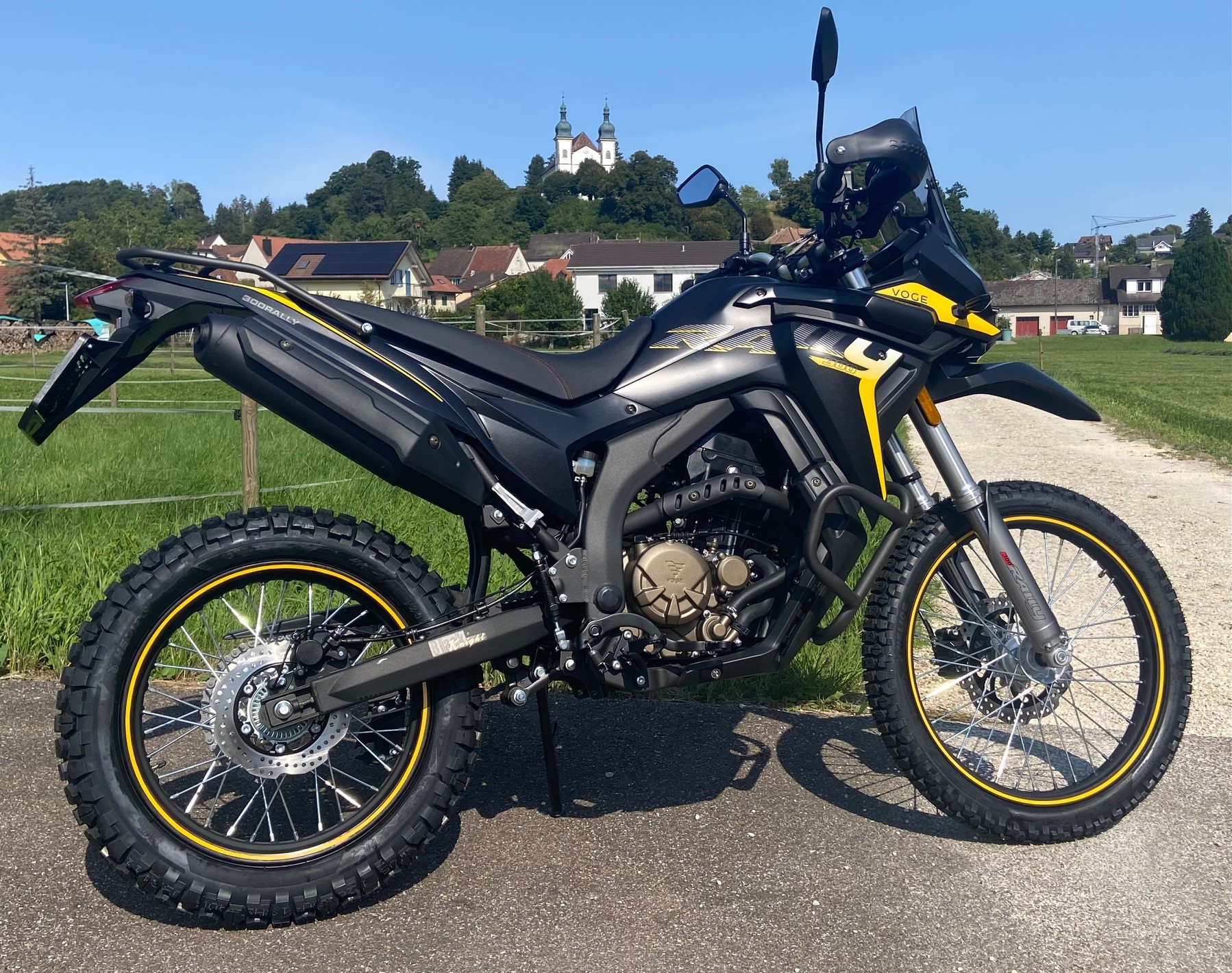 VOGE Rally-showroom-element-2
