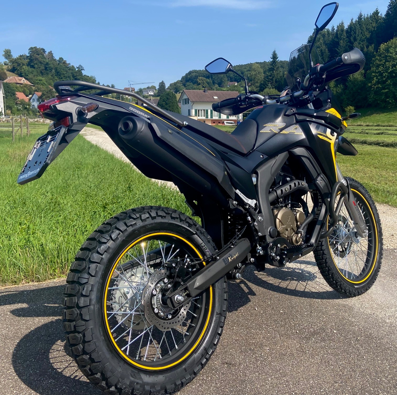 VOGE Rally-showroom-element-3