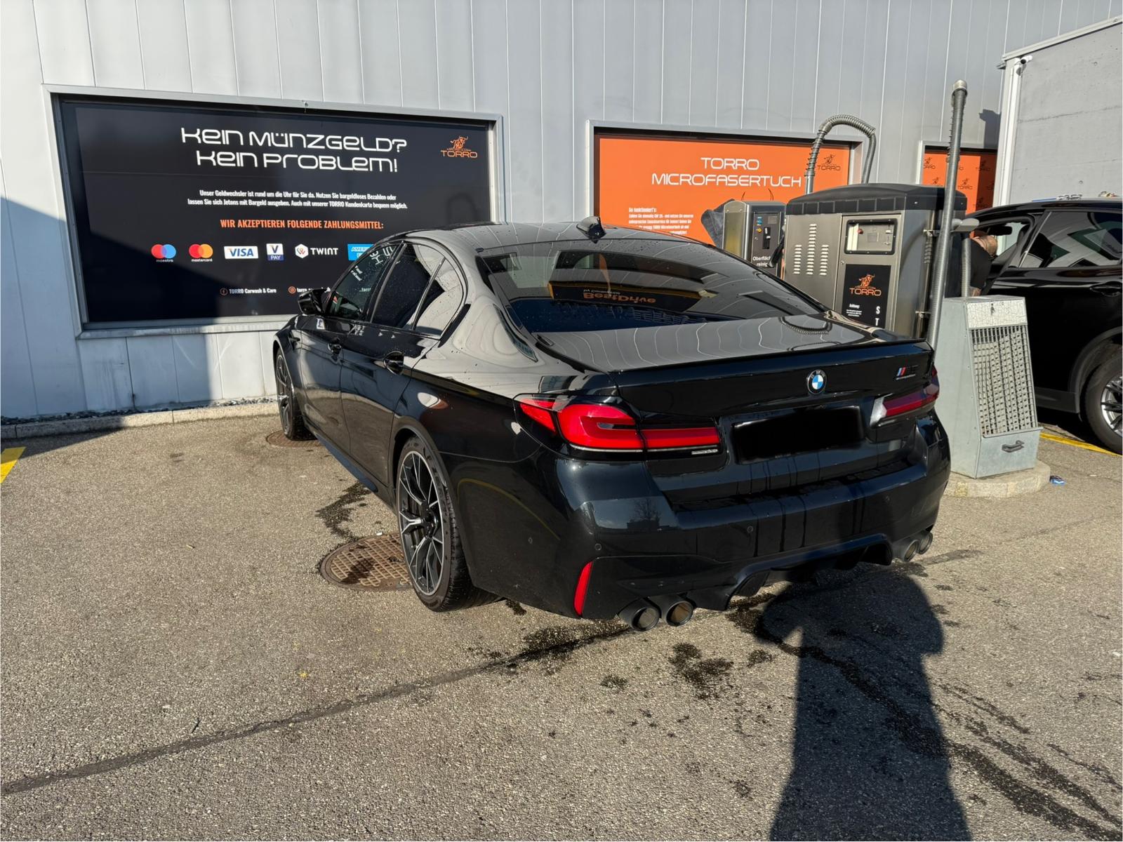 BMW M5 xDrive Competition Drivelogic *Vollausstattung *Carbon Dach *Facelift *Massagesitz-image-2