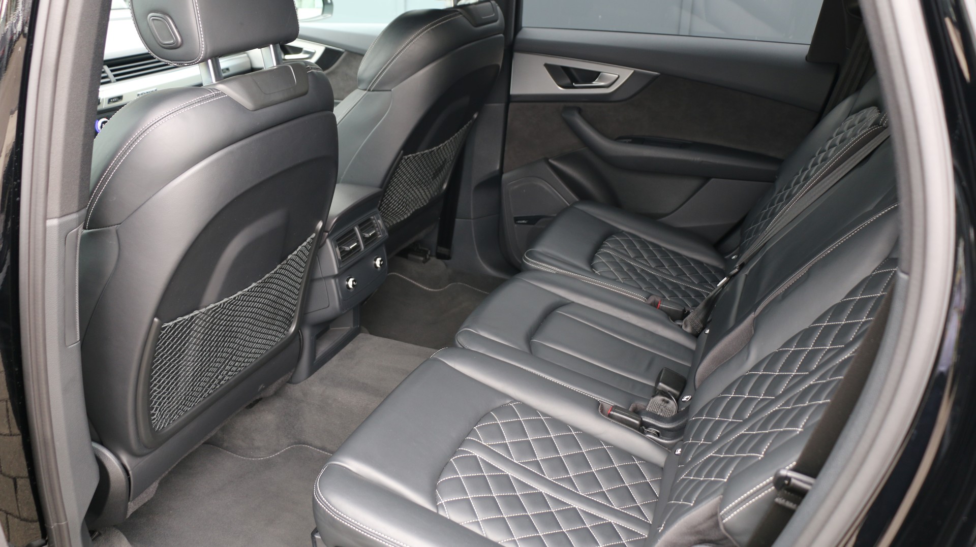 AUDI SQ7 4.0 TDI quattro-image-20