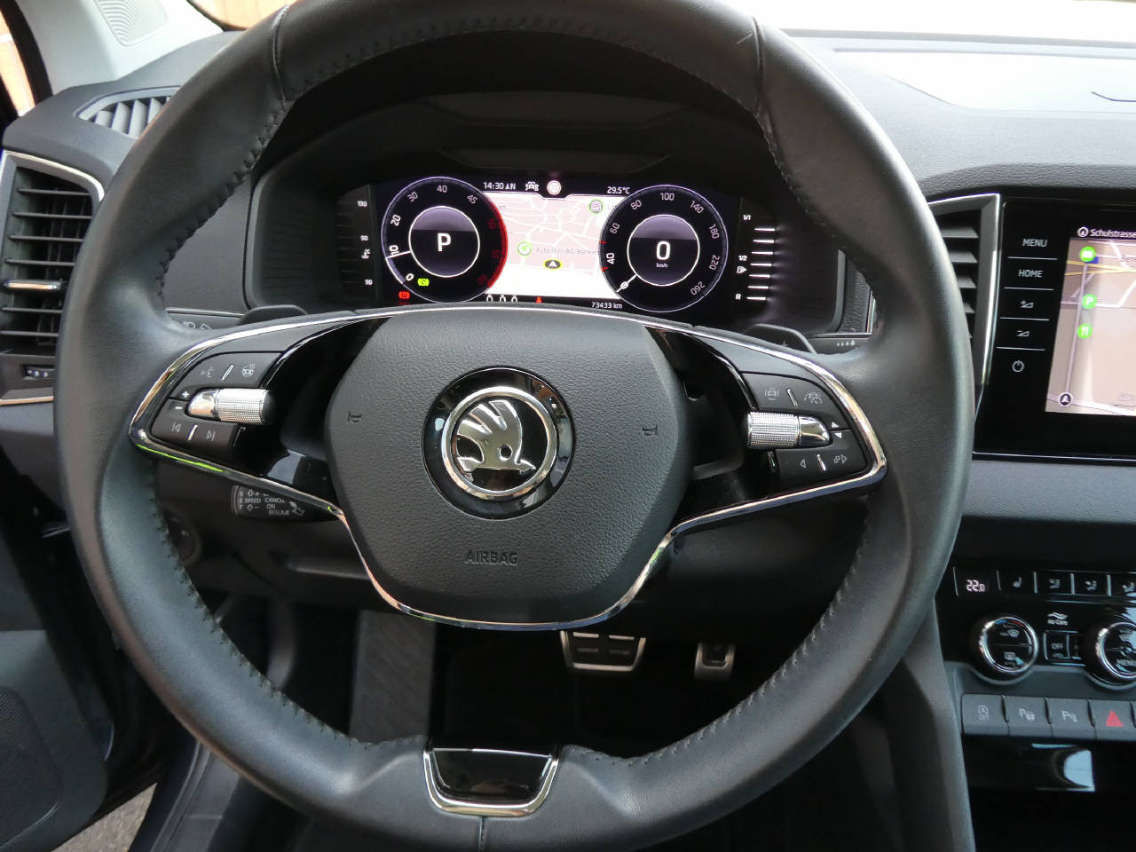SKODA Karoq 2.0 TDI Style 4x4 DSG-image-11