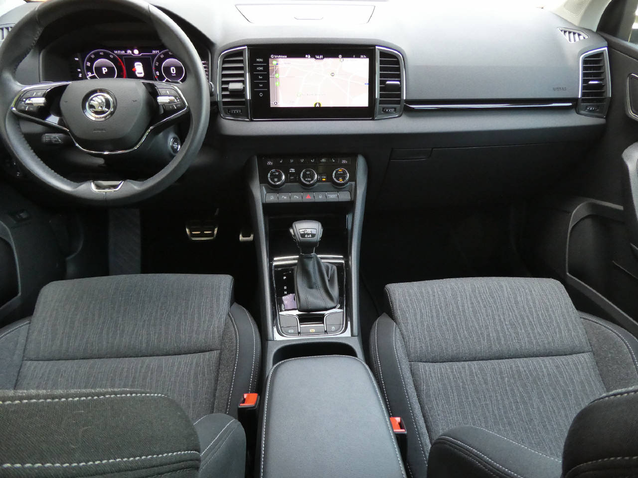SKODA Karoq 2.0 TDI Style 4x4 DSG-image-13
