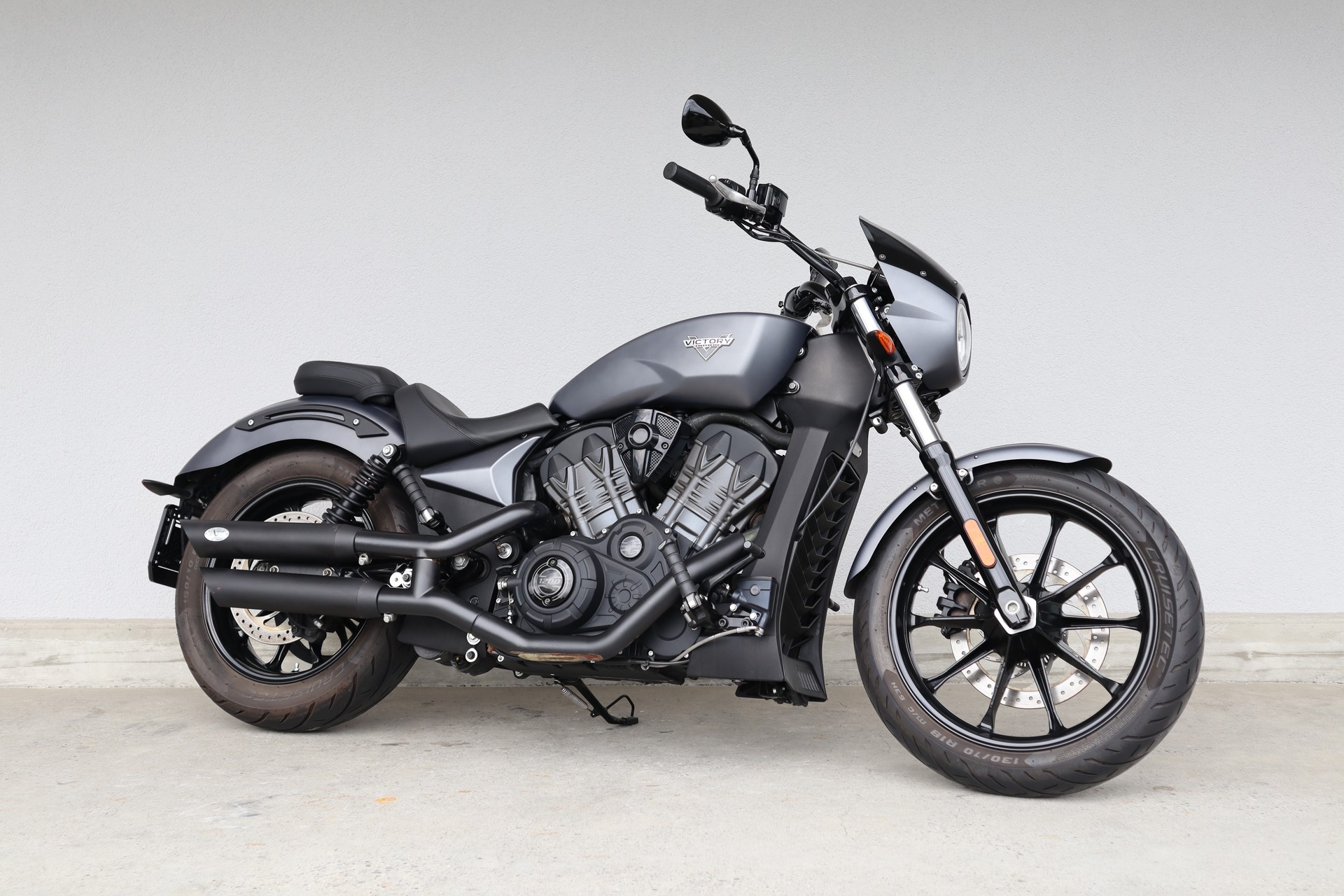 VICTORY Octane-showroom-element-1