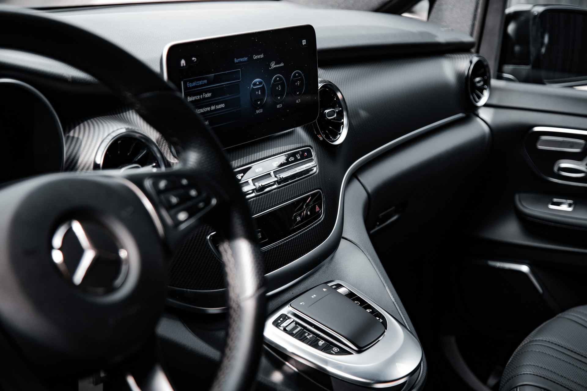 MERCEDES-BENZ V 300 d extralang Klassen Limited 4matic-image-25