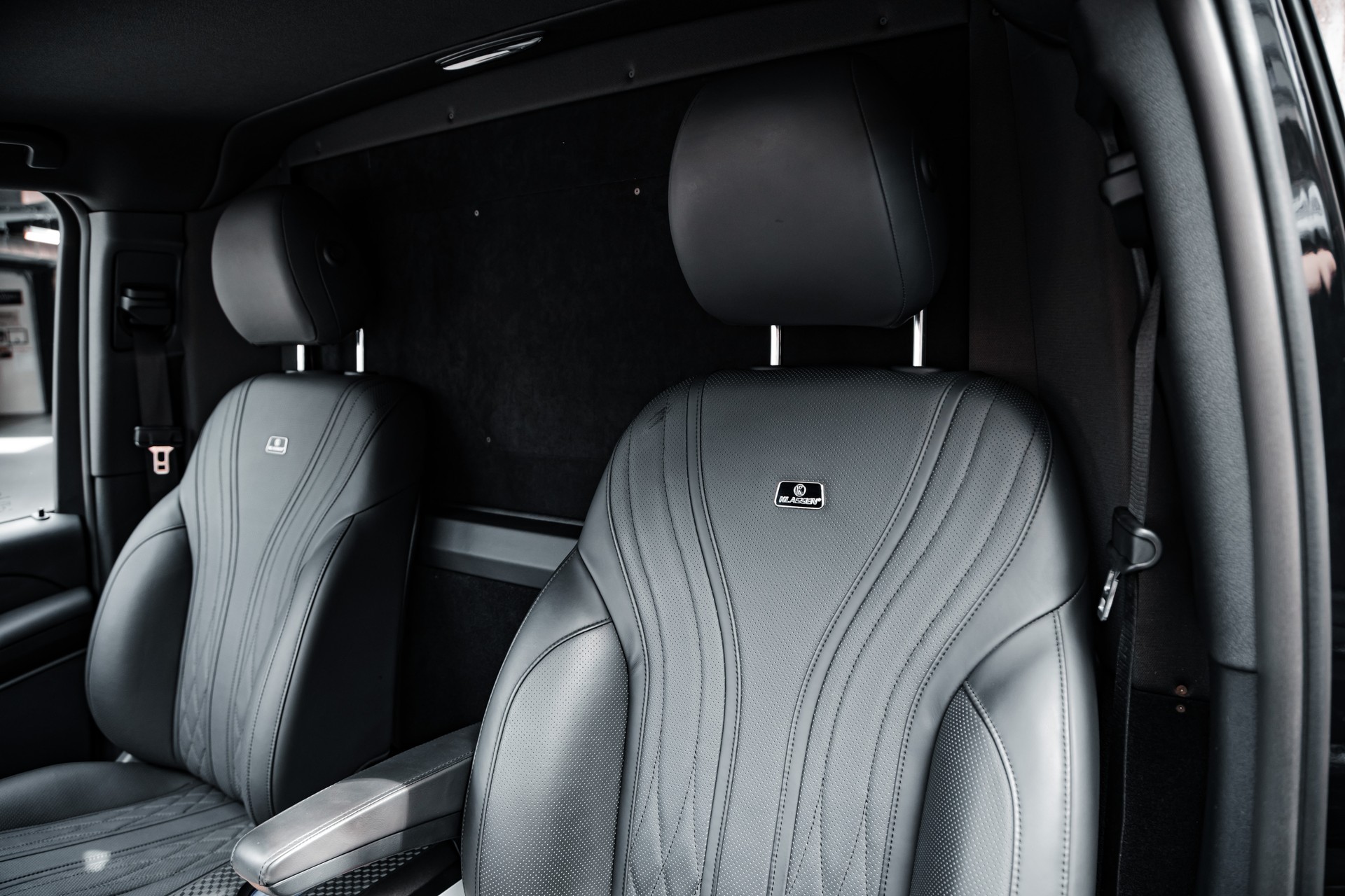 MERCEDES-BENZ V 300 d extralang Klassen Limited 4matic-image-27