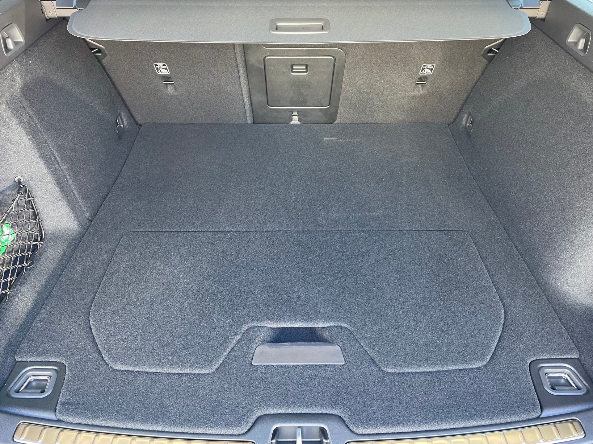 VOLVO V60 2.0 T6 TE Ultra Dark eAWD-image-6