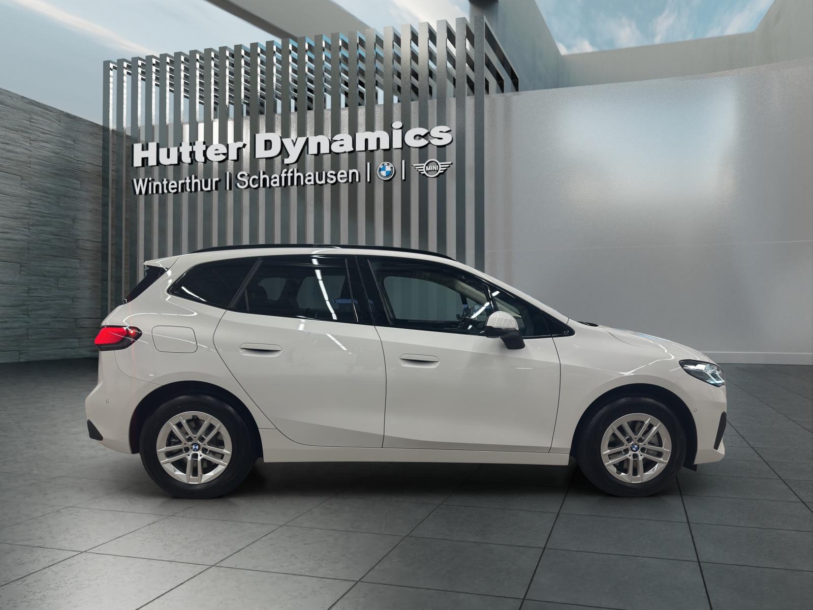 BMW 220i Active Tourer Innovationspaket-image-3
