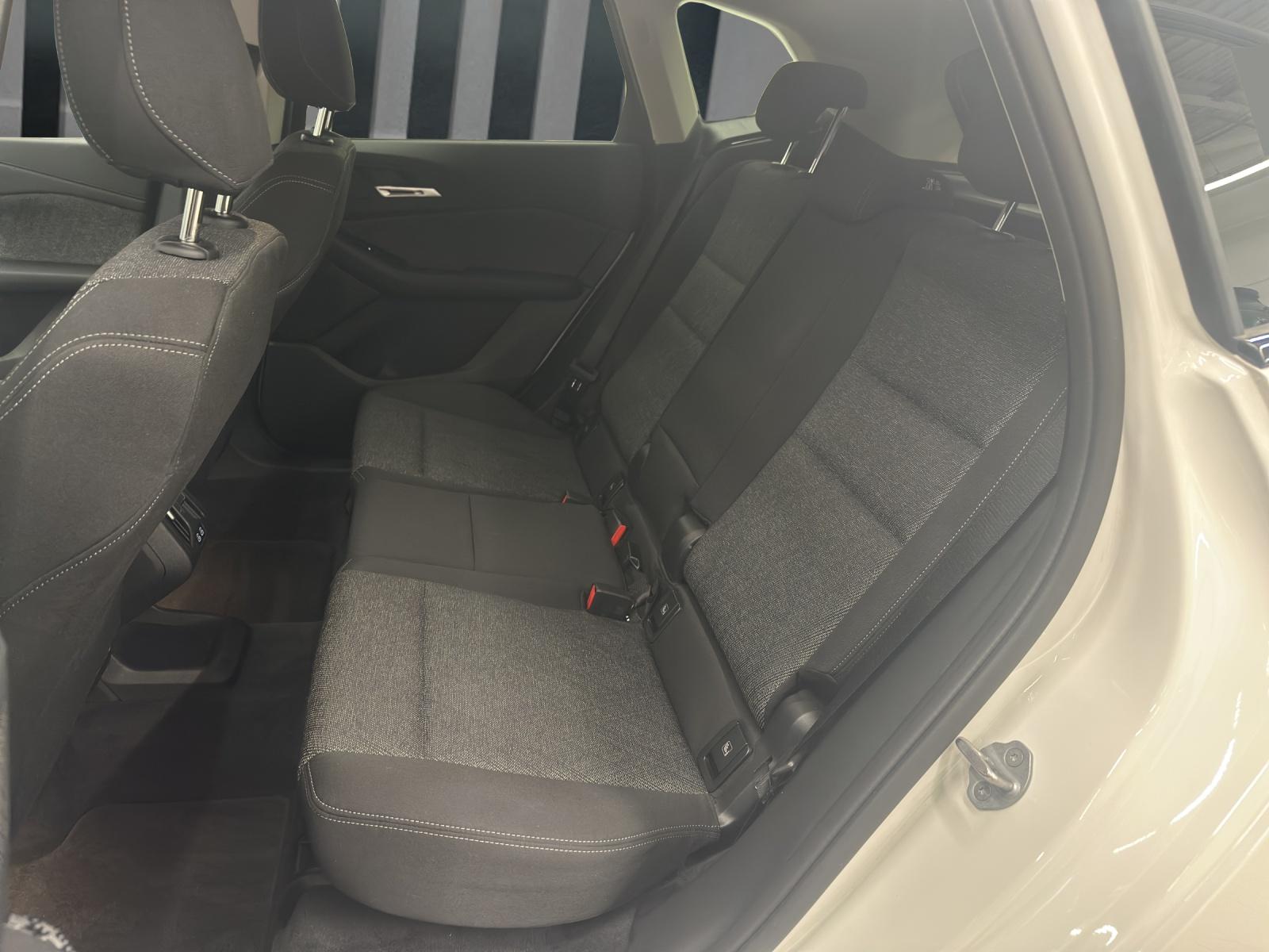 BMW 220i Active Tourer Innovationspaket-image-15