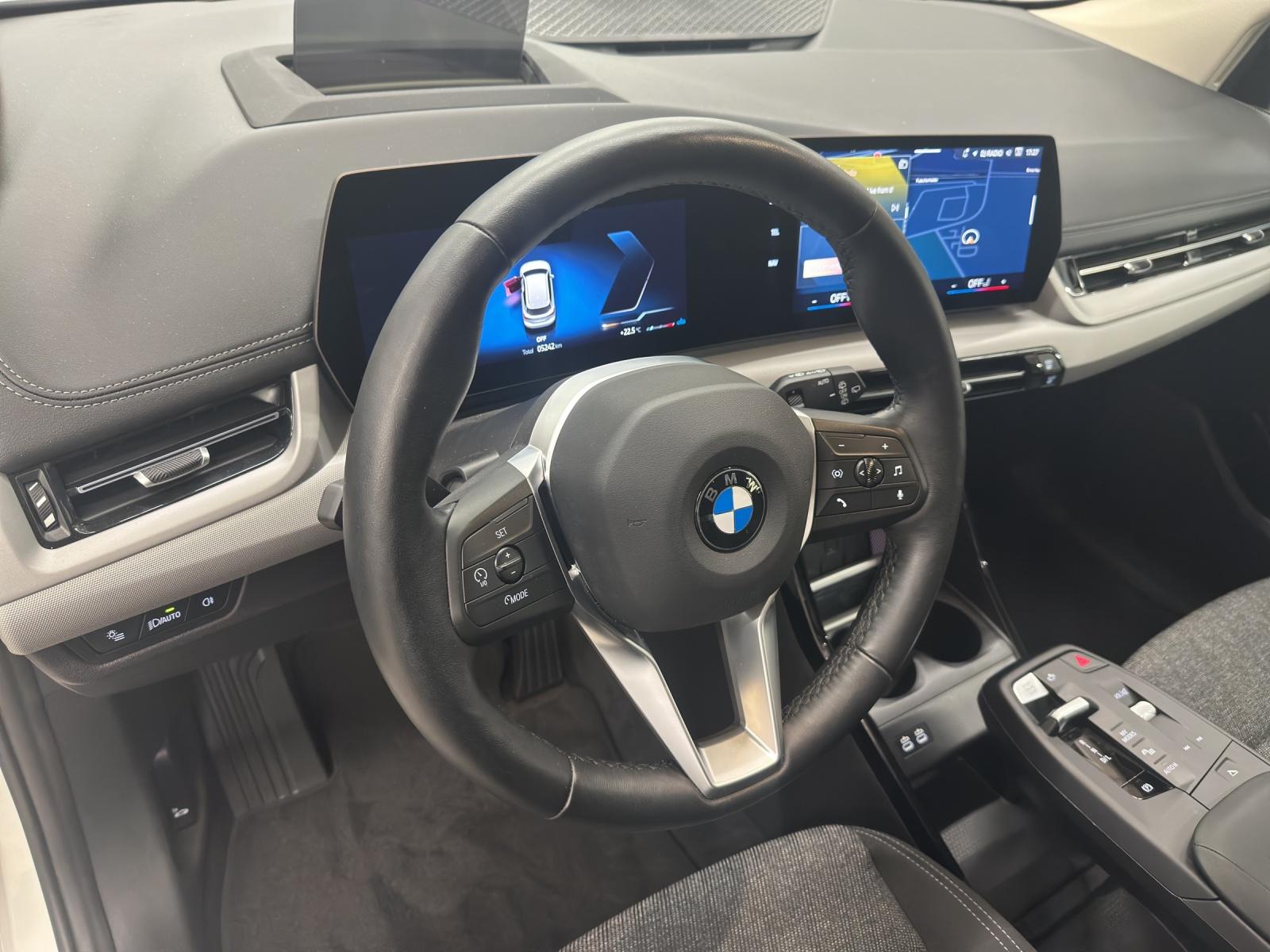 BMW 220i Active Tourer Innovationspaket-image-13