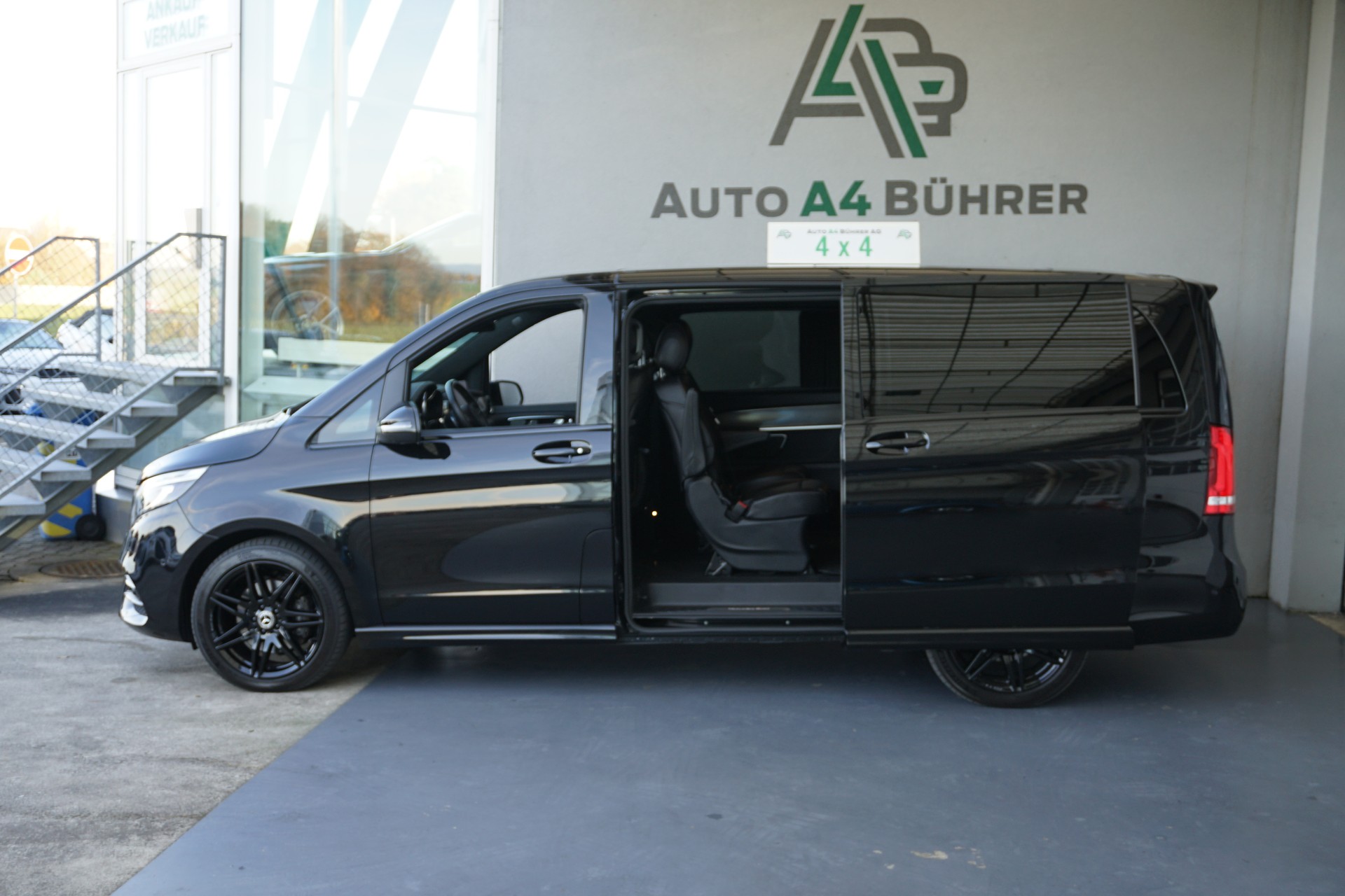 MERCEDES-BENZ V 300 d Exclusive Lang 4matic 239PS Neupreis Fr. 123`500.---image-0