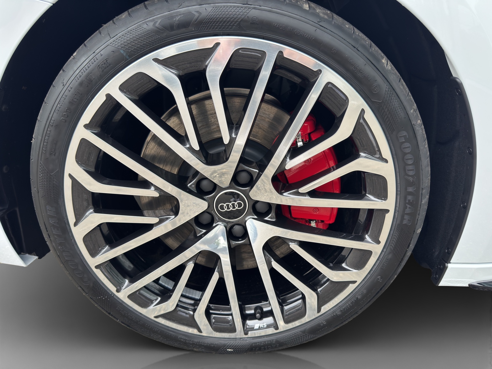 AUDI A5 Avant e-hybrid quattro 270 kW S tronic-image-13