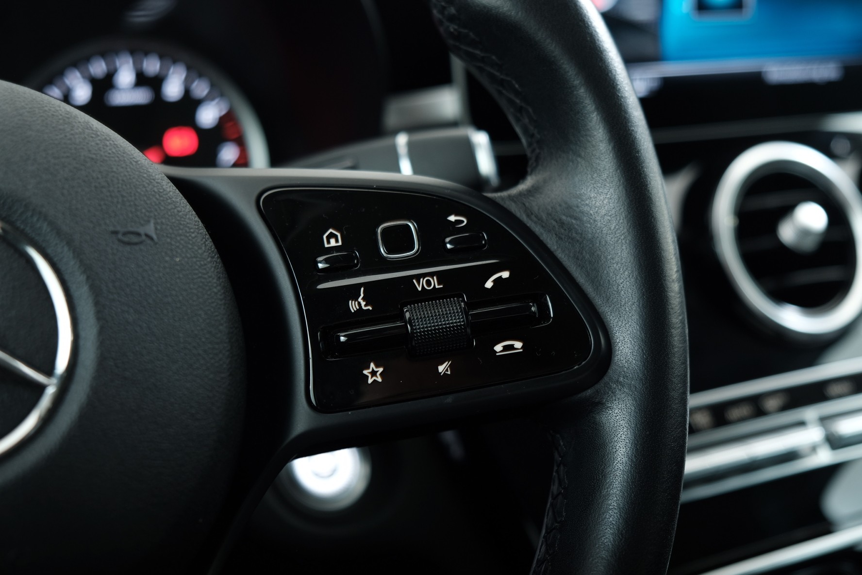 MERCEDES-BENZ C 200 Swiss Star 4M 9G-Tronic-image-11
