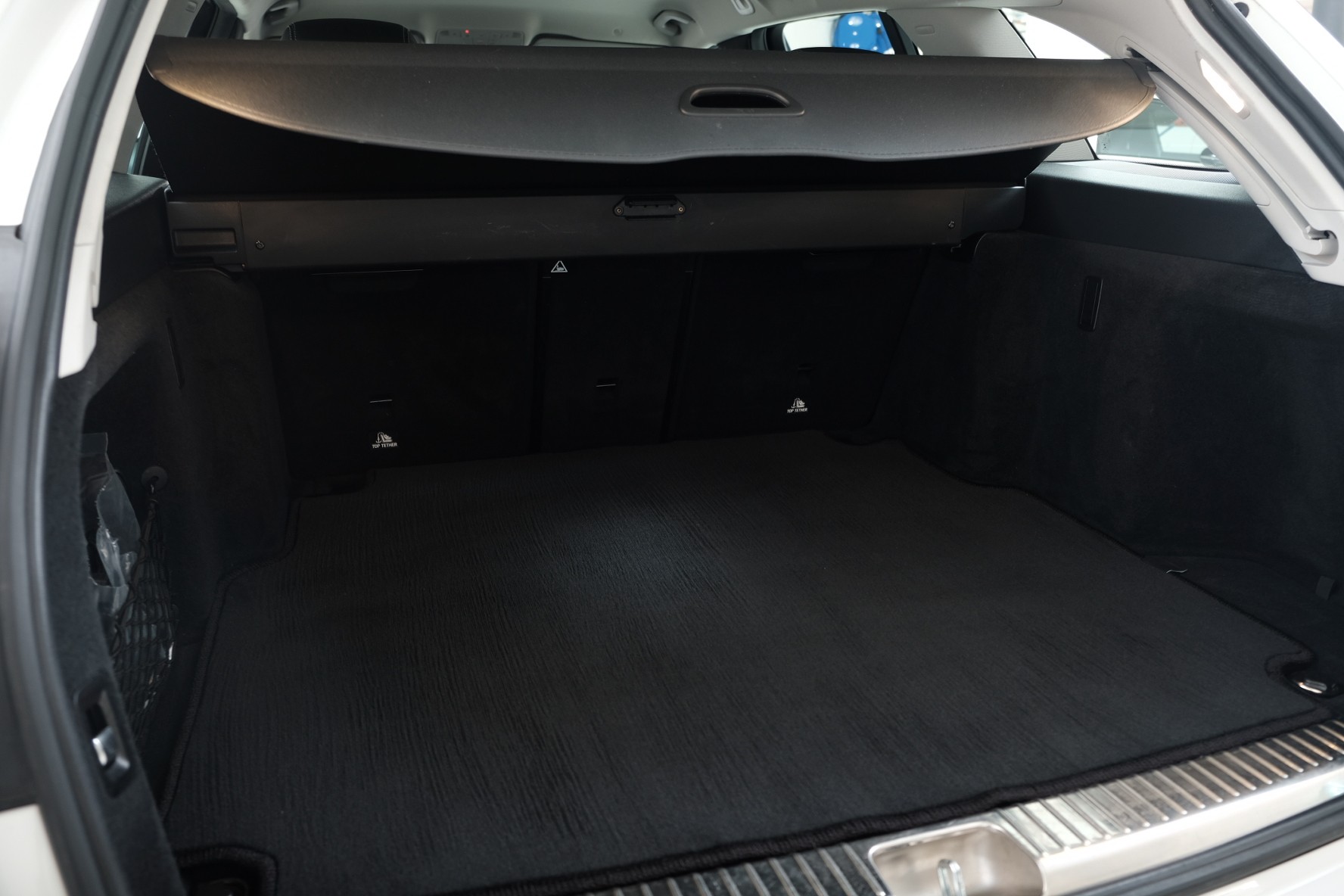 MERCEDES-BENZ C 200 Swiss Star 4M 9G-Tronic-image-7